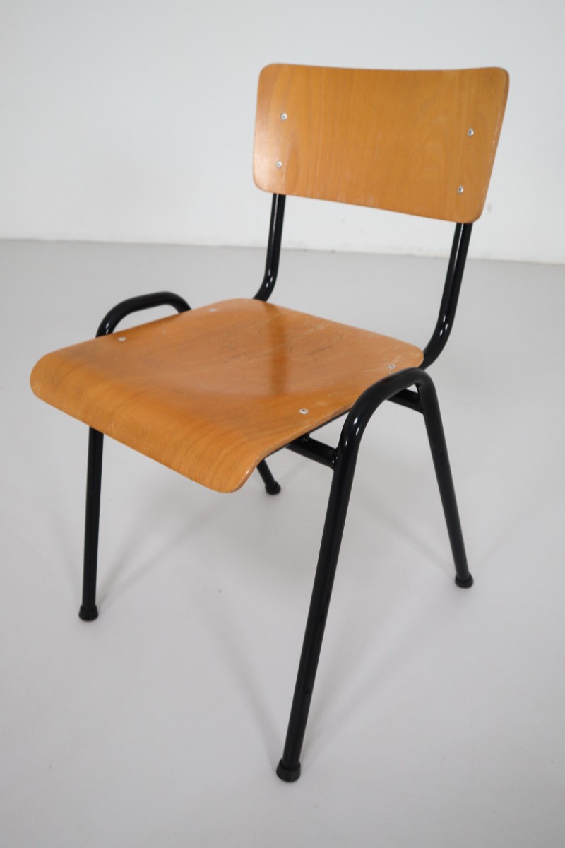  150 x Dutch Schoolchairs Beech and black frame 1960s Mid-20th century