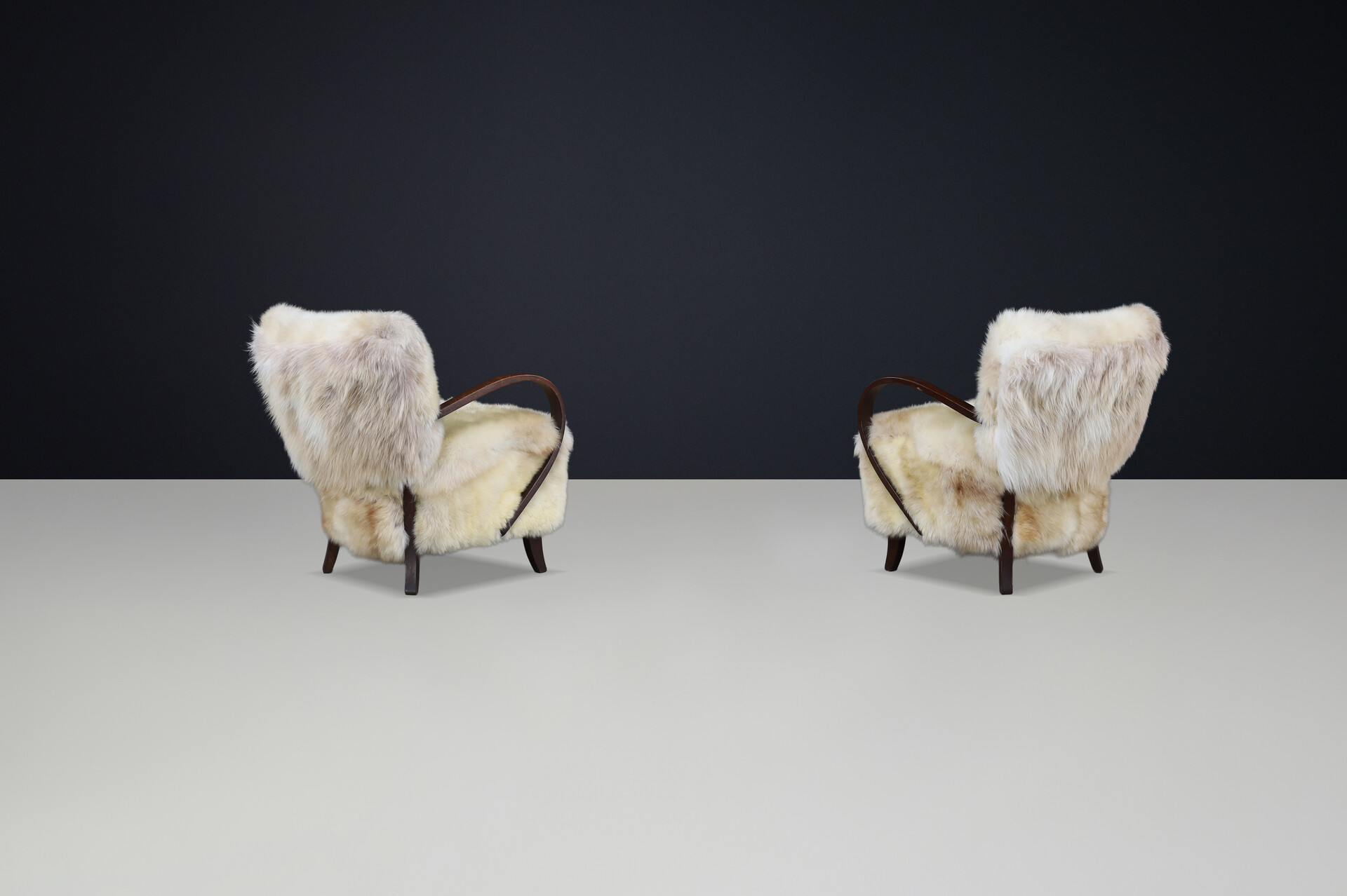 1930s Jindřich Halabala Bentwood Lounge Chairs in Sheepskin, Thonet Early-20th century