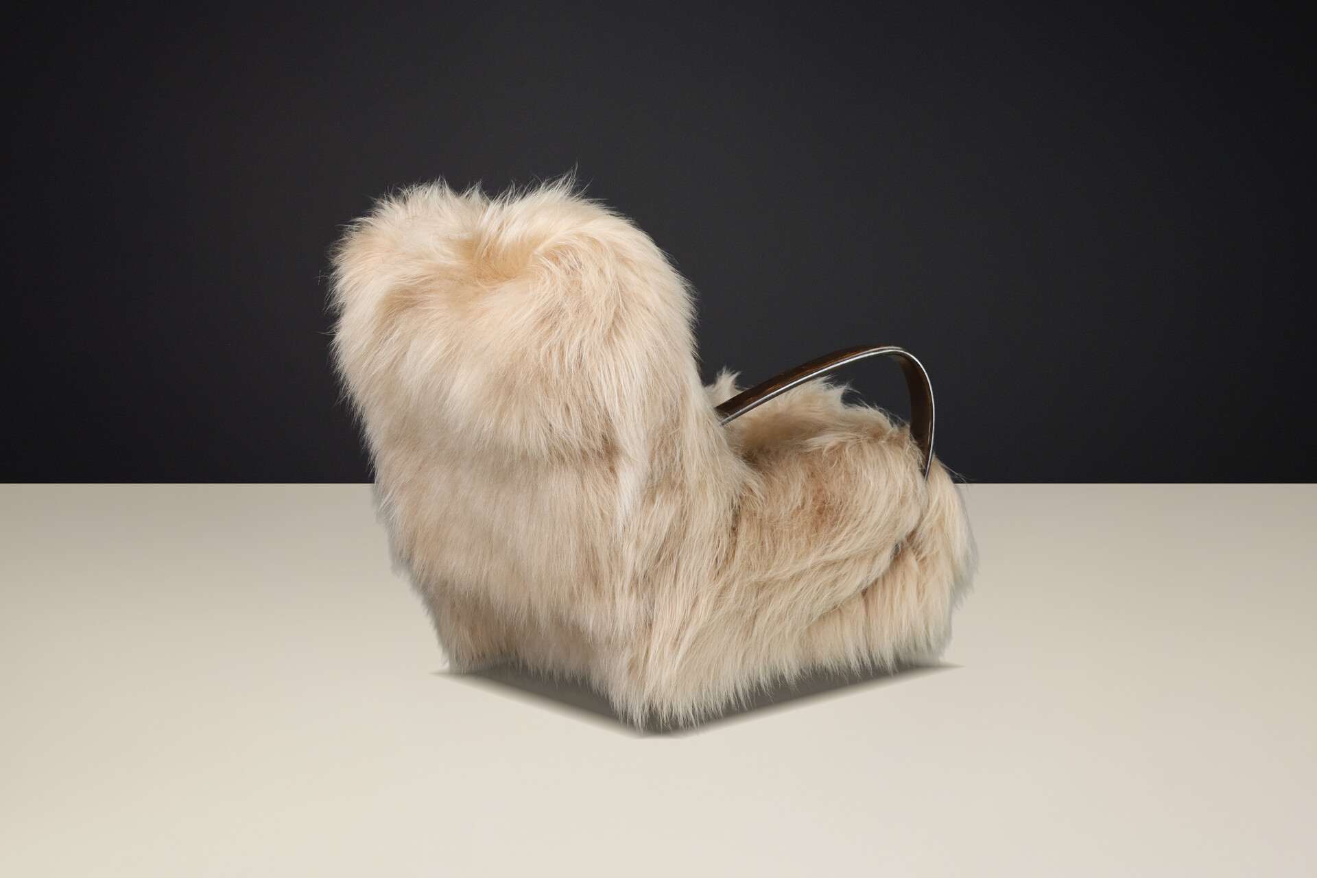 1940s Jindřich Halabala Lounge Chair in Icelandic Sheepskin, Bentwood, CZ Mid-20th century