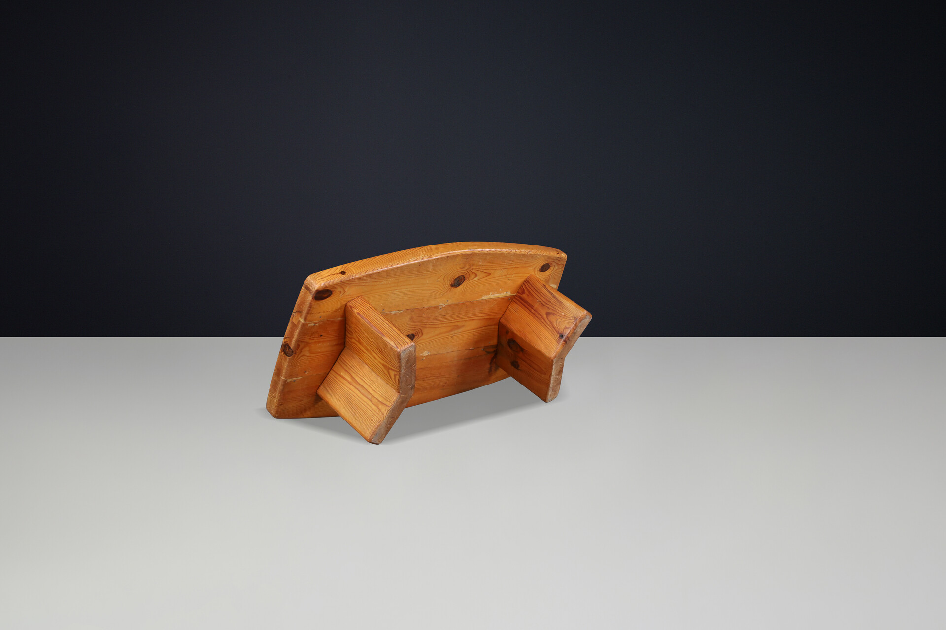 1960s Solid Pine Coffee Table in the Style of Pierre Chapo & Charlotte Perriand Mid-20th century