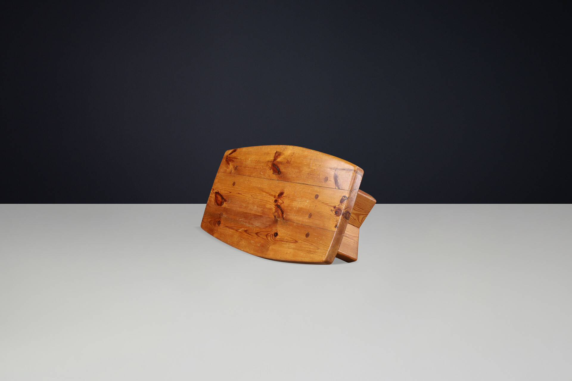 1960s Solid Pine Coffee Table in the Style of Pierre Chapo & Charlotte Perriand Mid-20th century