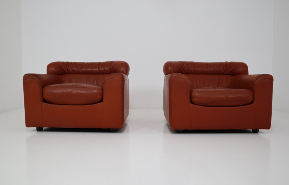 1970 Durlet Cognac Buffalo Neck-Leather Armchairs