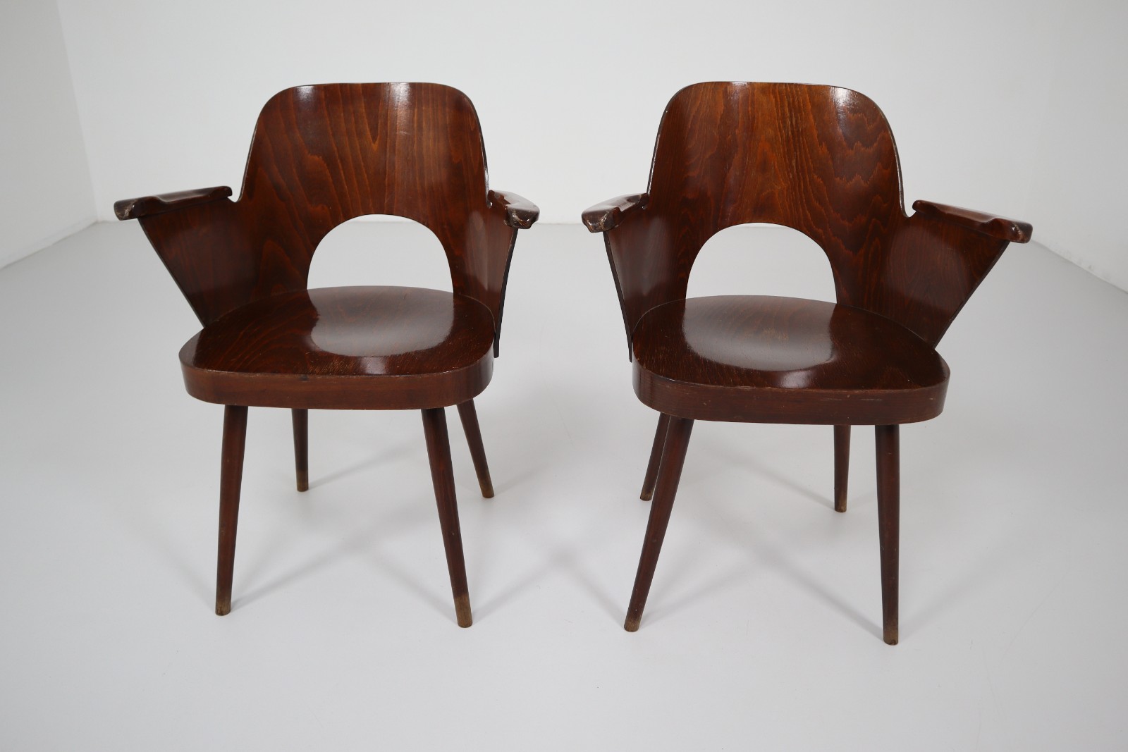 2 x Bent Plywood Armchairs by Oswald Haerdtl, 1960s Mid-20th century