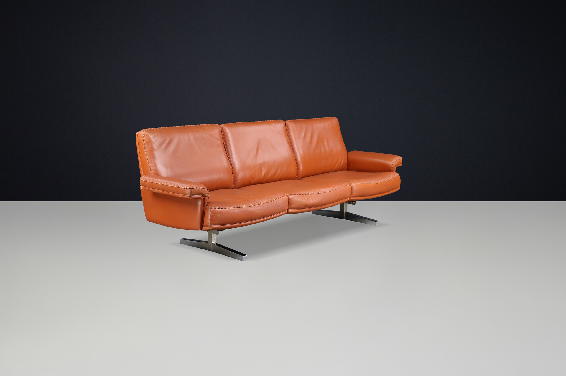 20Th Century De Sede DS-31 Cognac Leather Three-Seat Sofa, Switzerland, 1970s Late-20th century