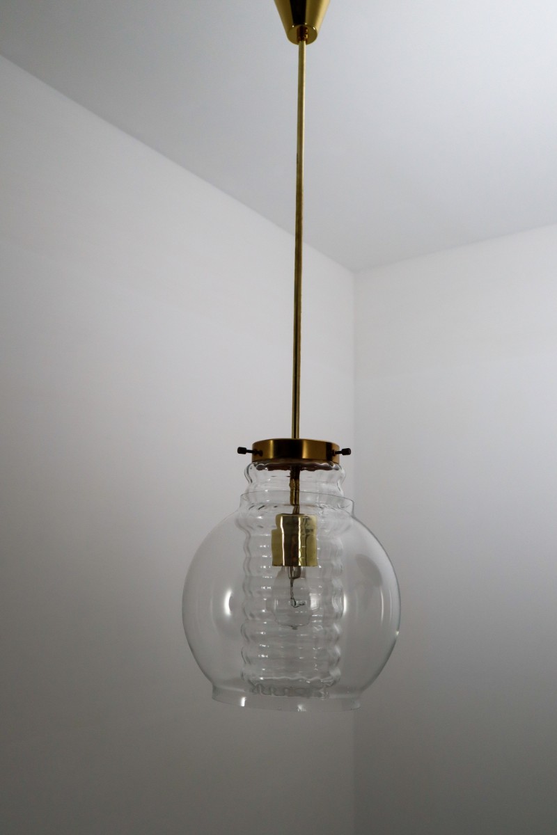 9 x Midcentury Pendants with clear Glass and Brass Europe 1960s Mid-20th century