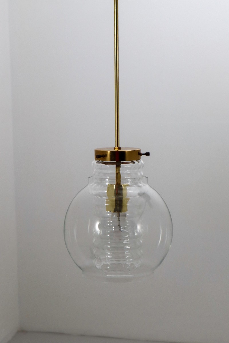 9 x Midcentury Pendants with clear Glass and Brass Europe 1960s Mid-20th century