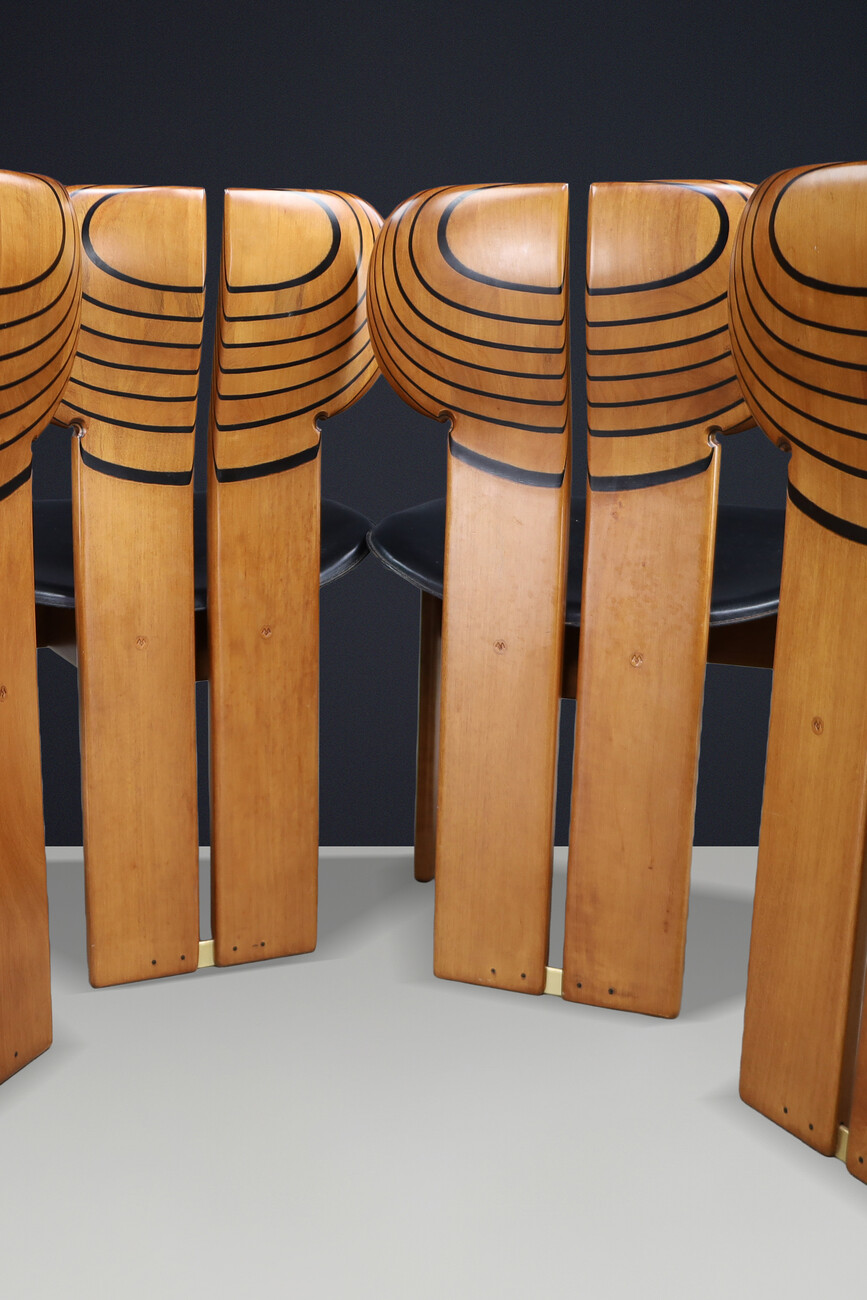 Afra & Tobia Scarpa ‘Africa’ Chairs for Maxalto, Walnut & Leather, Italy 1975 Late-20th century