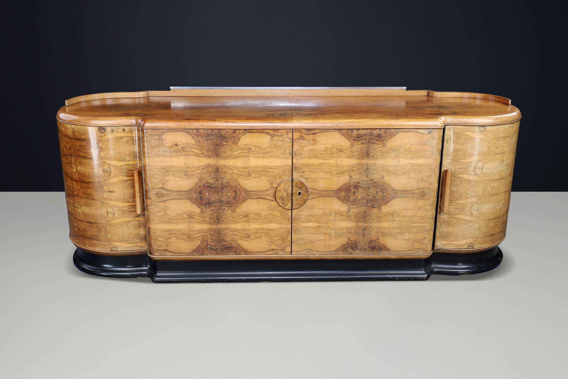 Alnut Art Deco Sideboard by Jindřich Halabala for UP Závody Czechoslovakia 1930 Early-20th century