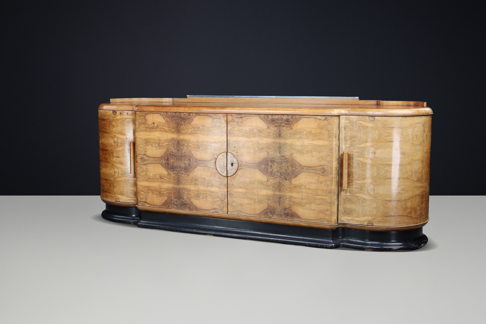Alnut Art Deco Sideboard by Jindřich Halabala for UP Závody Czechoslovakia 1930 Early-20th century