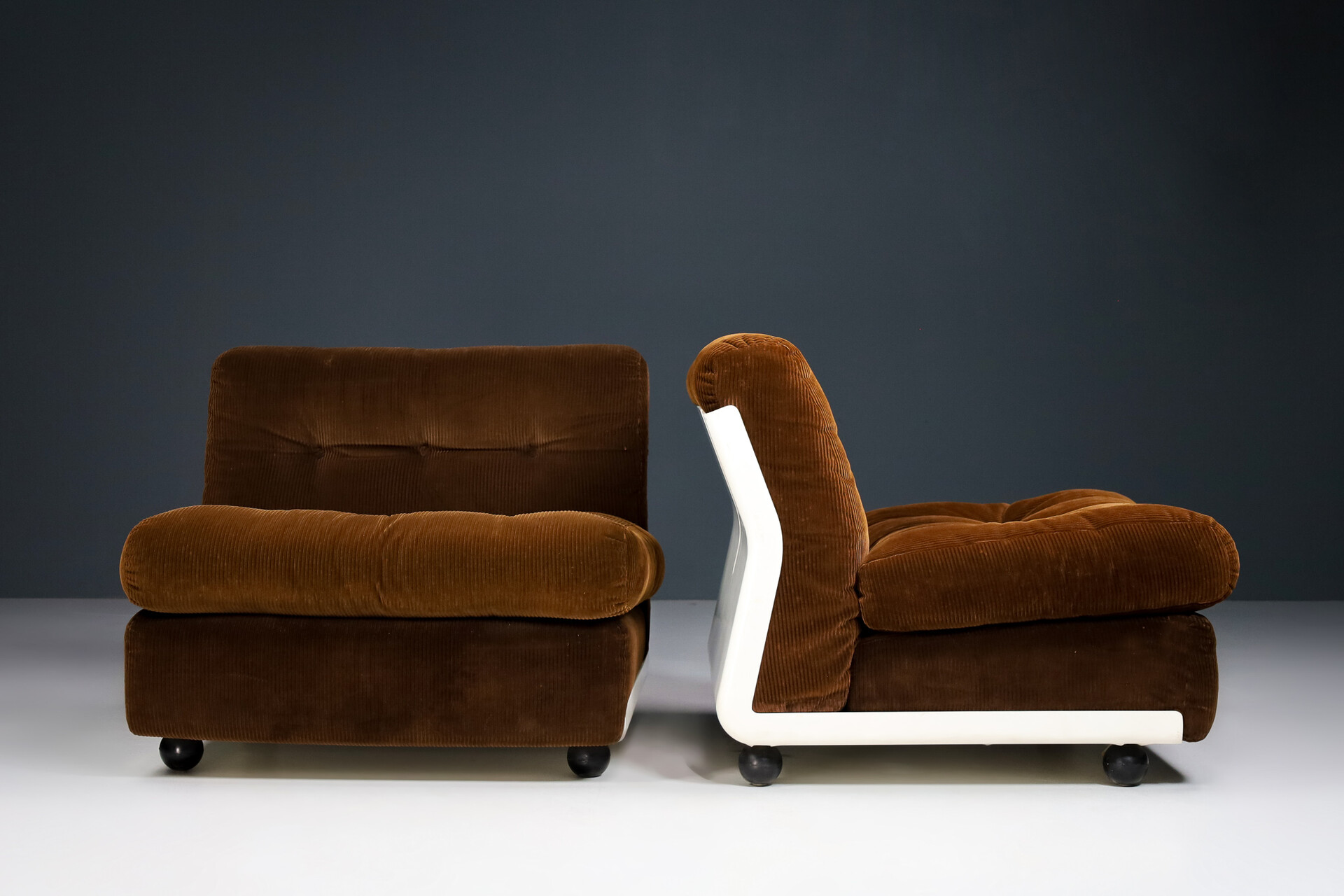 Amanta Lounges by Mario Bellini for B&b Italia in Original Upholstery, 1970s Mid-20th century