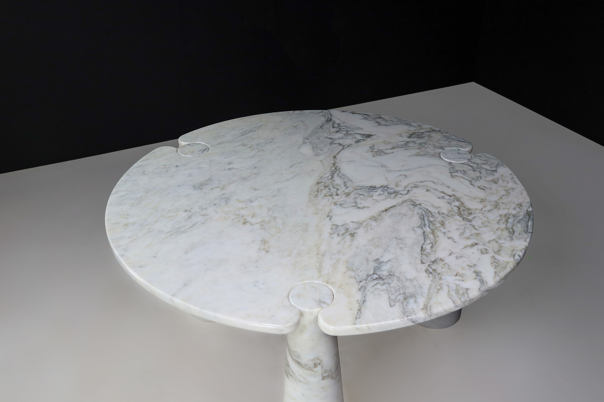 Angelo Mangiarotti for Skipper White Carrara Marble 