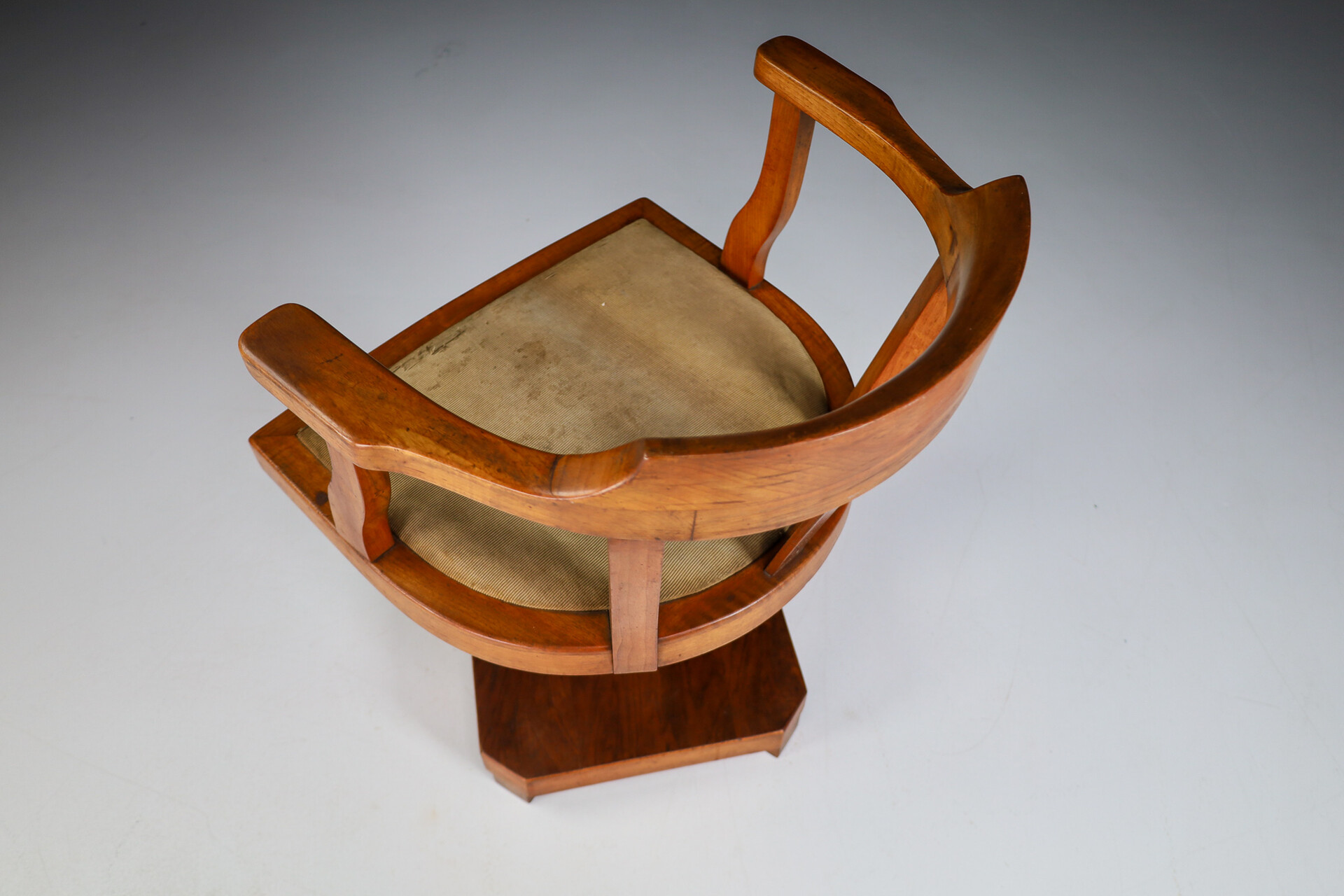 Antique Art deco Walnut Swivel Arm chair / office chair , Vienna 1920 Early-20th century