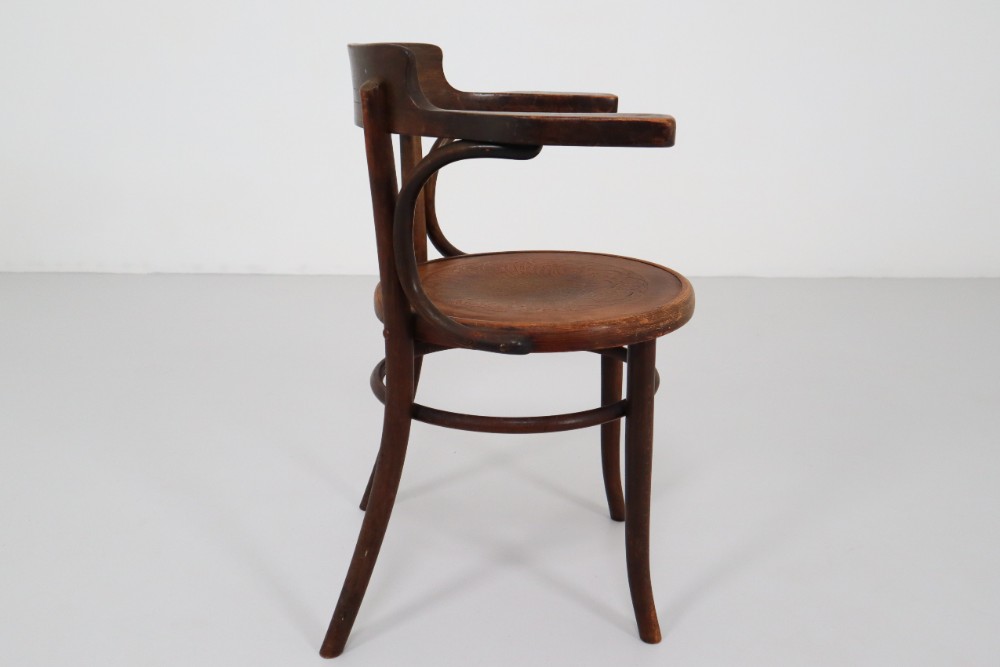 Antique Bentwood Thonet Armchars Late-19th century