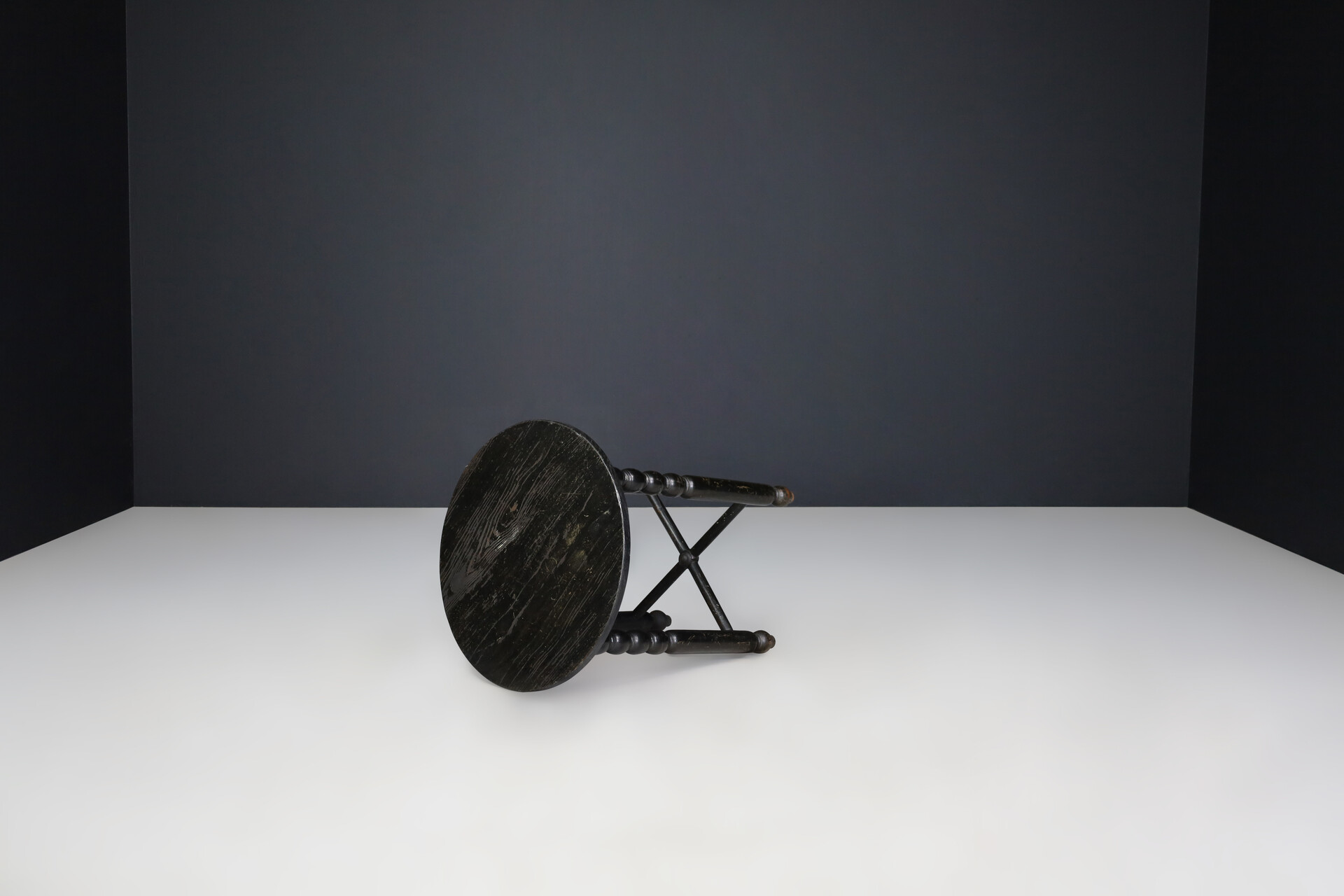 Antique Oak bobbin cocktail table, Engeland 1920 Early-20th century