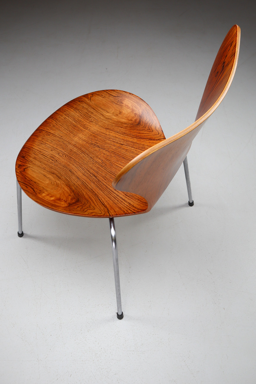 Arne Jacobsen Chairs by Fritz Hansen in Rosewood, Model 3107, circa 1960s Mid-20th century