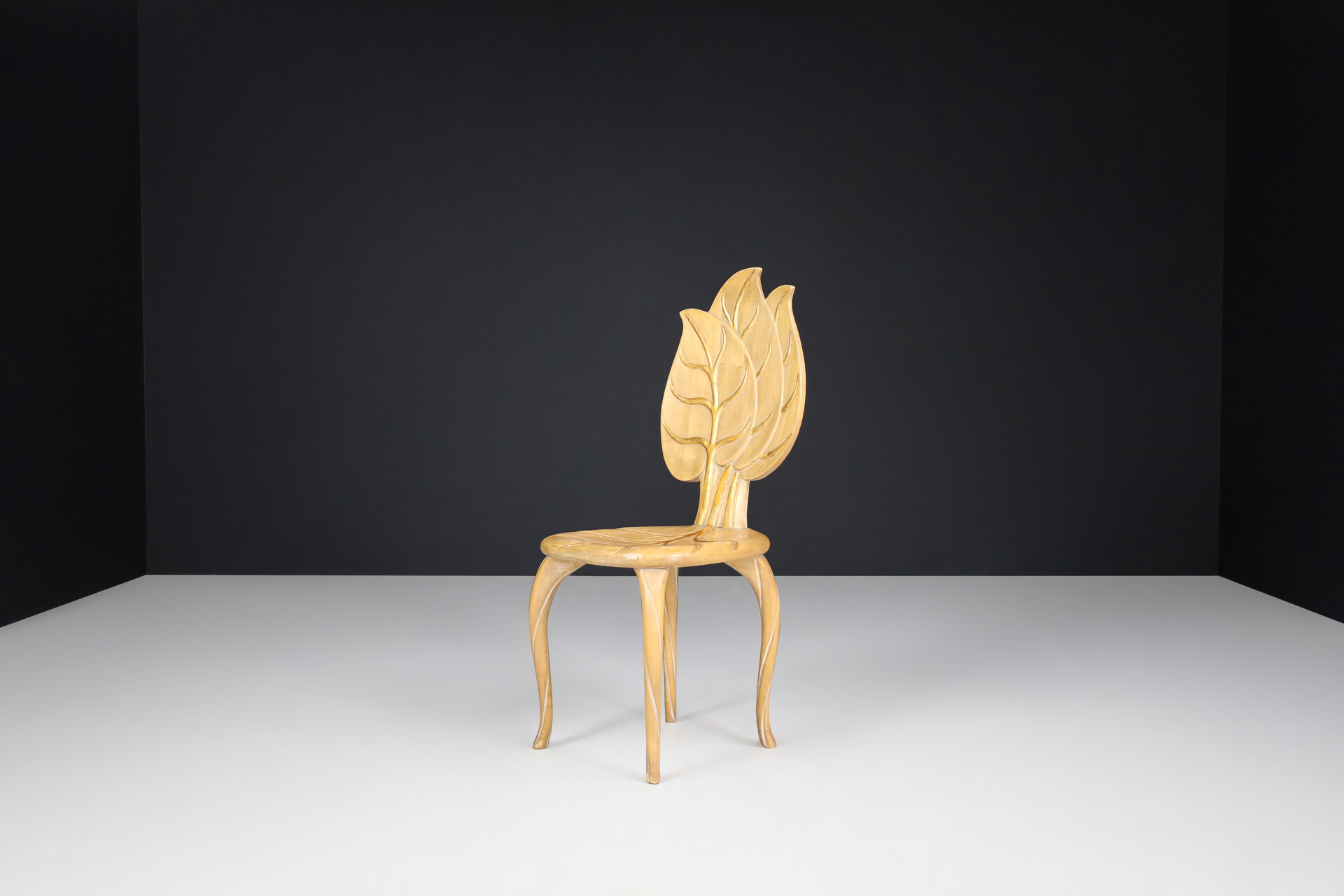 Art and craft Bartolozzi & Maioli Wooden and Gold Leaf Chairs, Italy, 1970s Late-20th century