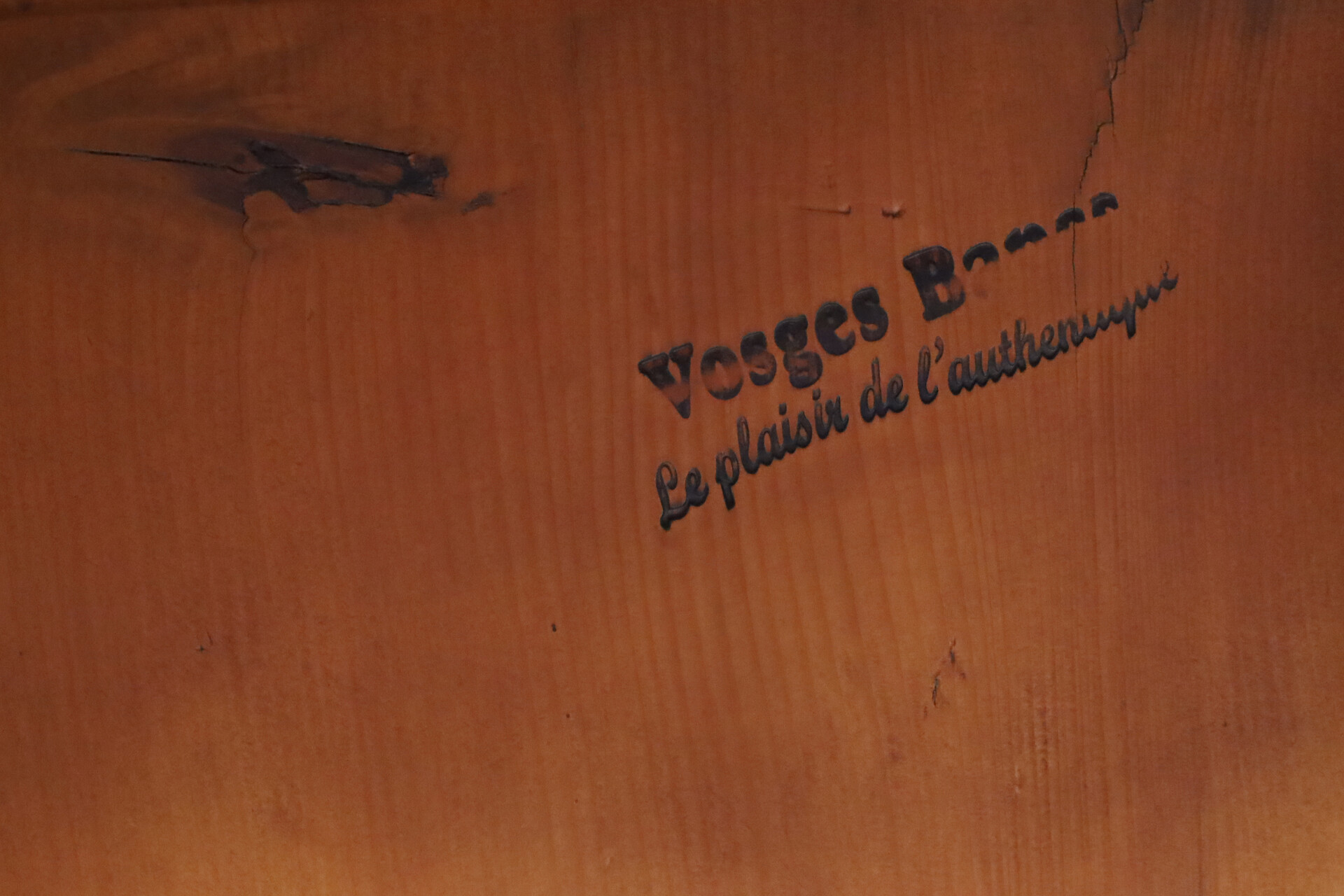 Art and craft Sculptural Alpine 2x bench and table in Solid Pine France 1970s Late-20th century