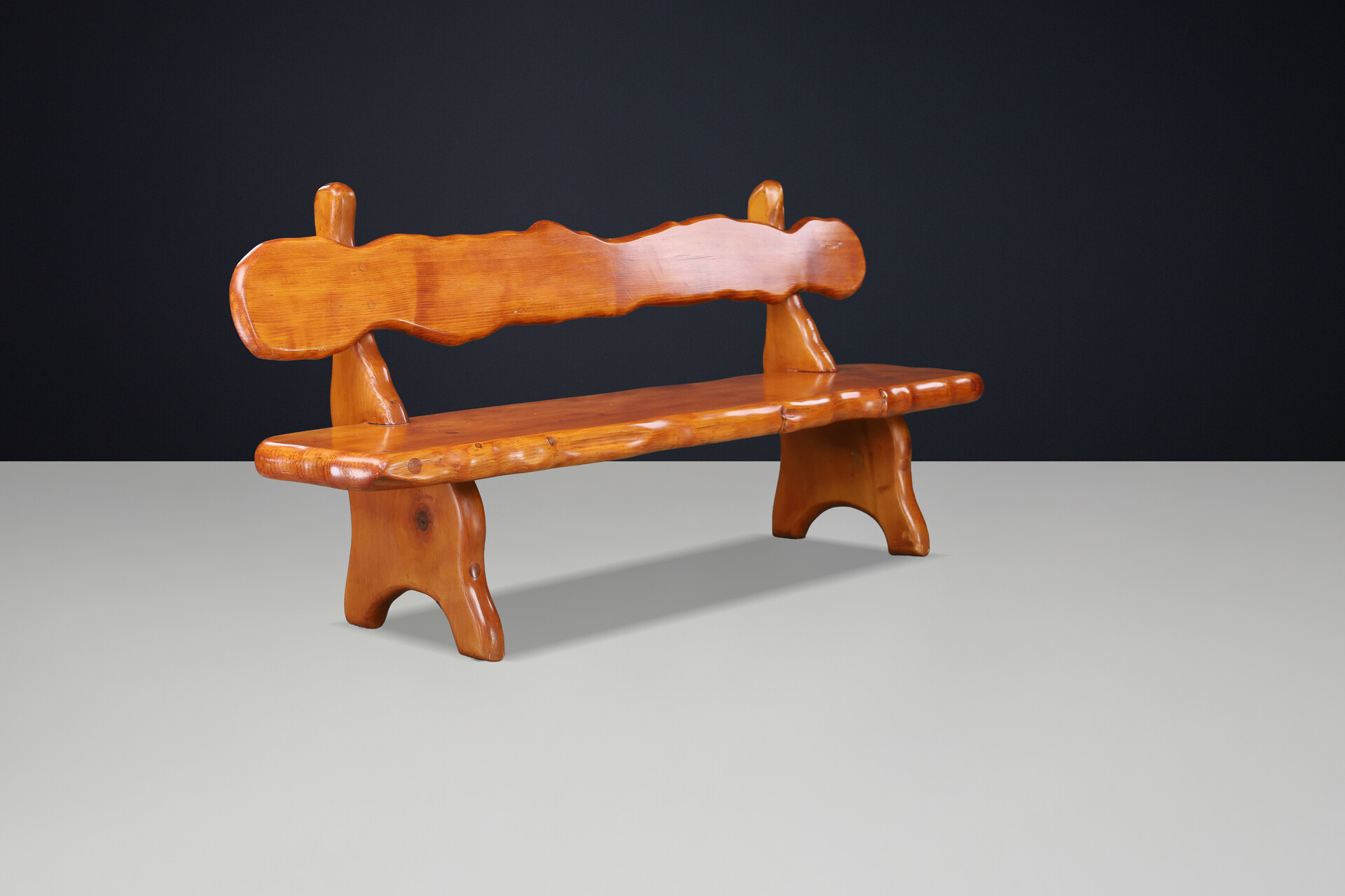 Art and craft Sculptural Alpine Bench in Solid Pine France 1970s Late-20th century