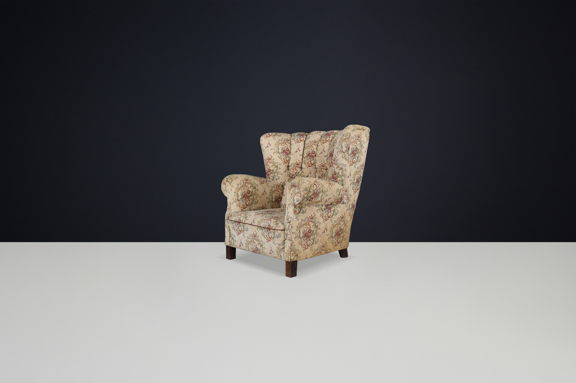 Art deco arm chair with original fabric by Jindrich Halabala , Praque 1930s Early-20th century