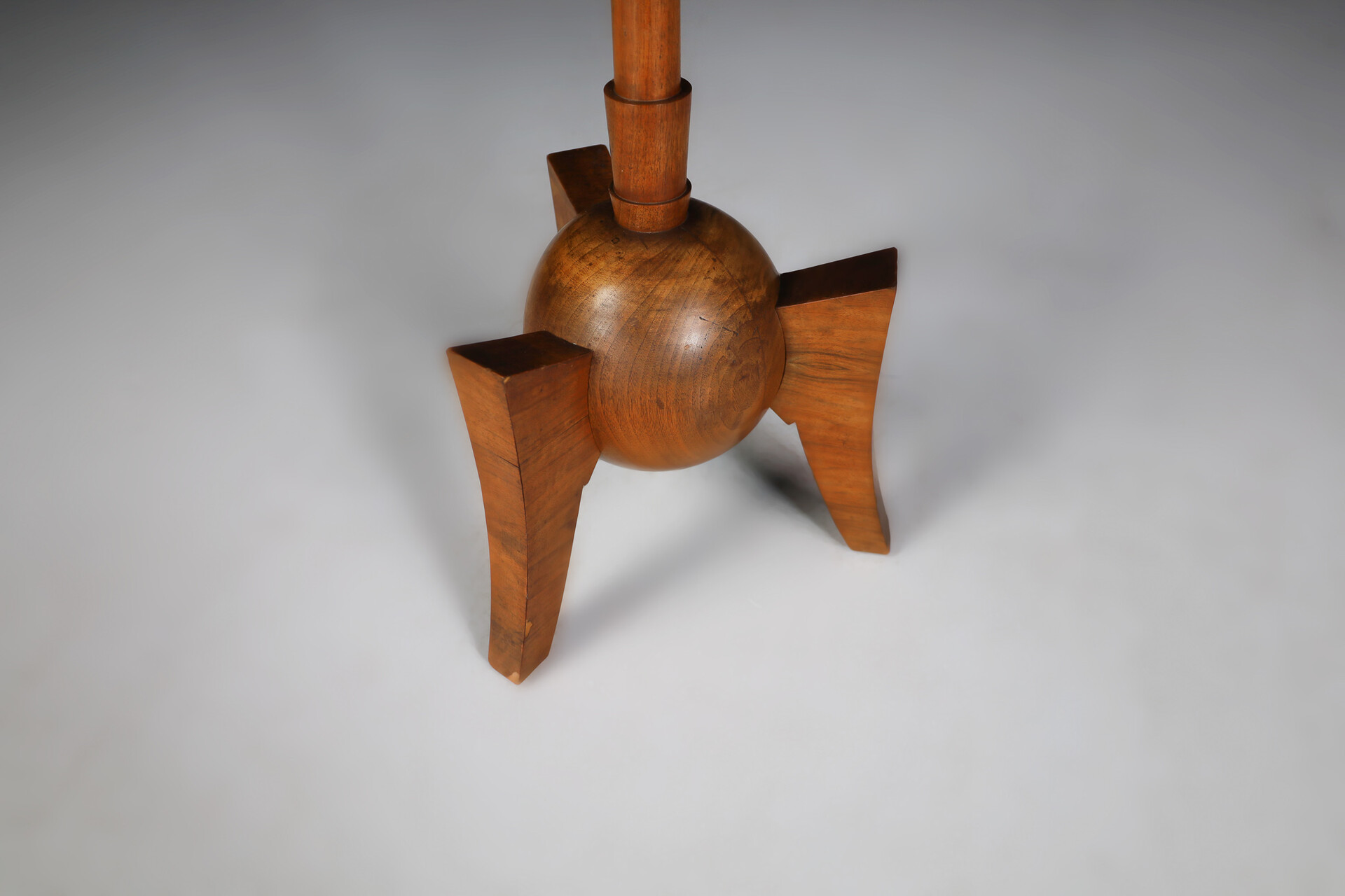 Art deco floor lamp in Walnut wood , Austria 1930s Early-20th century