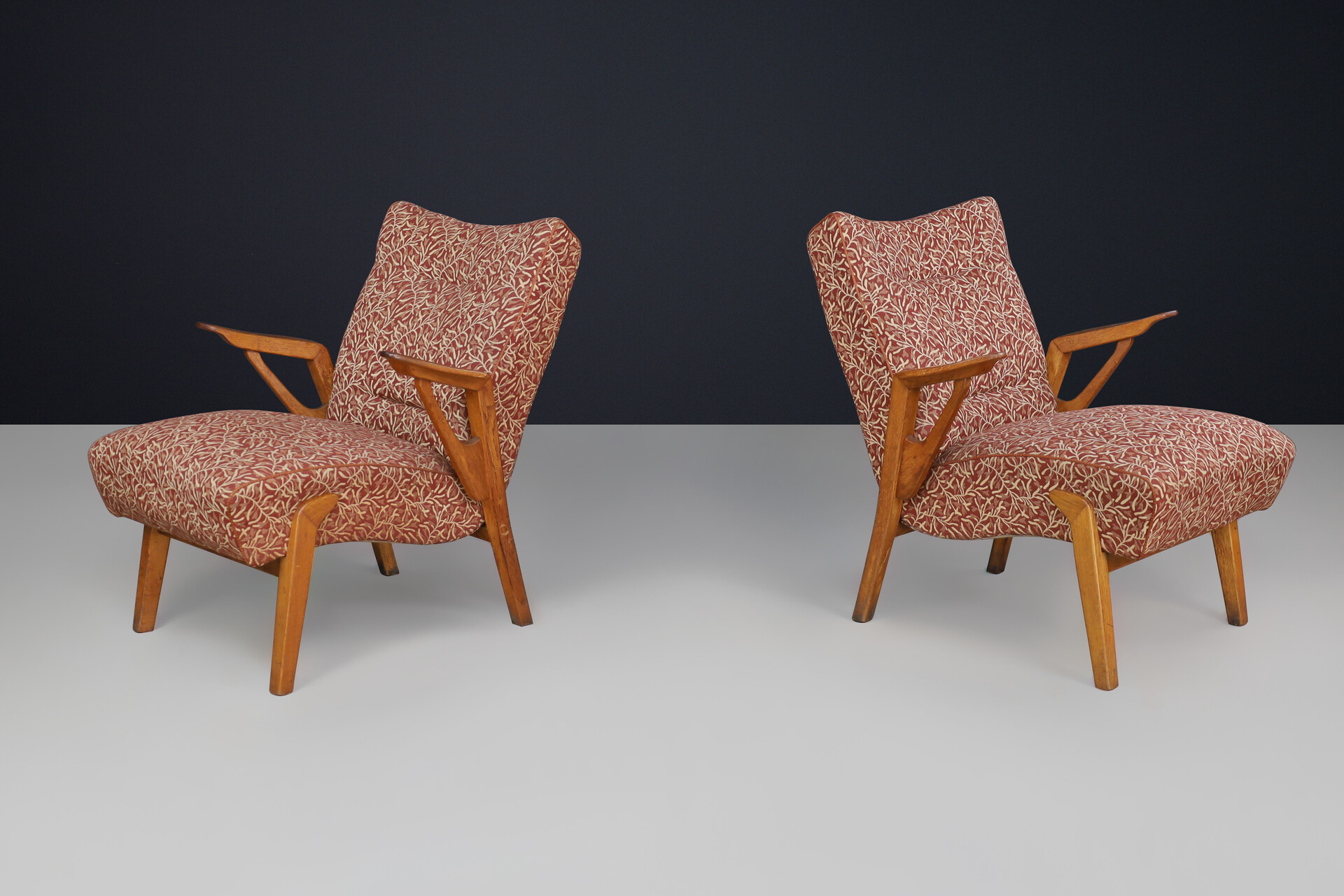 Art Deco lounge chairs in Oak and Original Upholstery By Antonin Kybal, CZ 1930s Mid-20th century