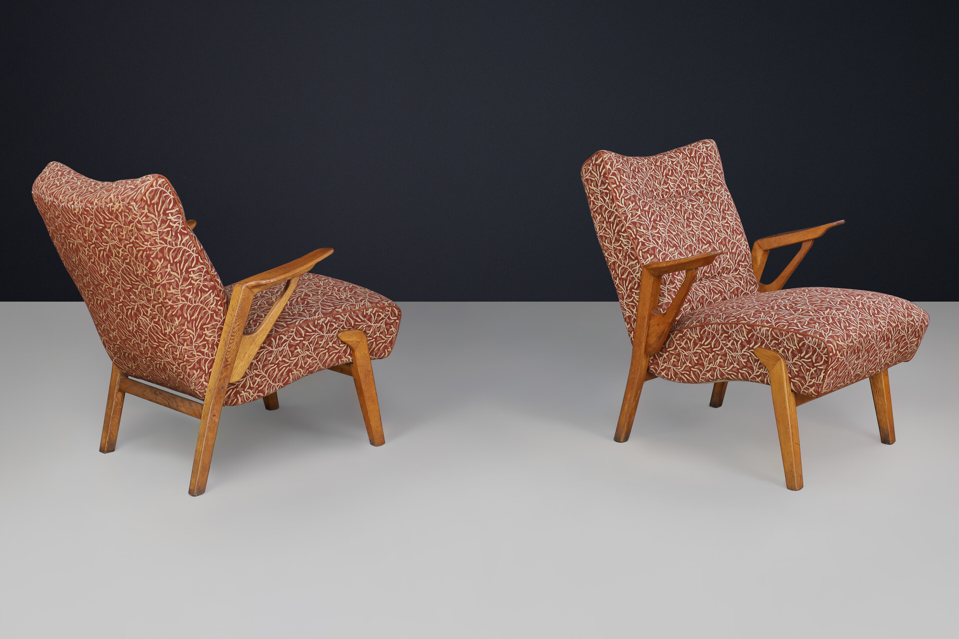 Art Deco lounge chairs in Oak and Original Upholstery By Antonin Kybal, CZ 1930s Mid-20th century