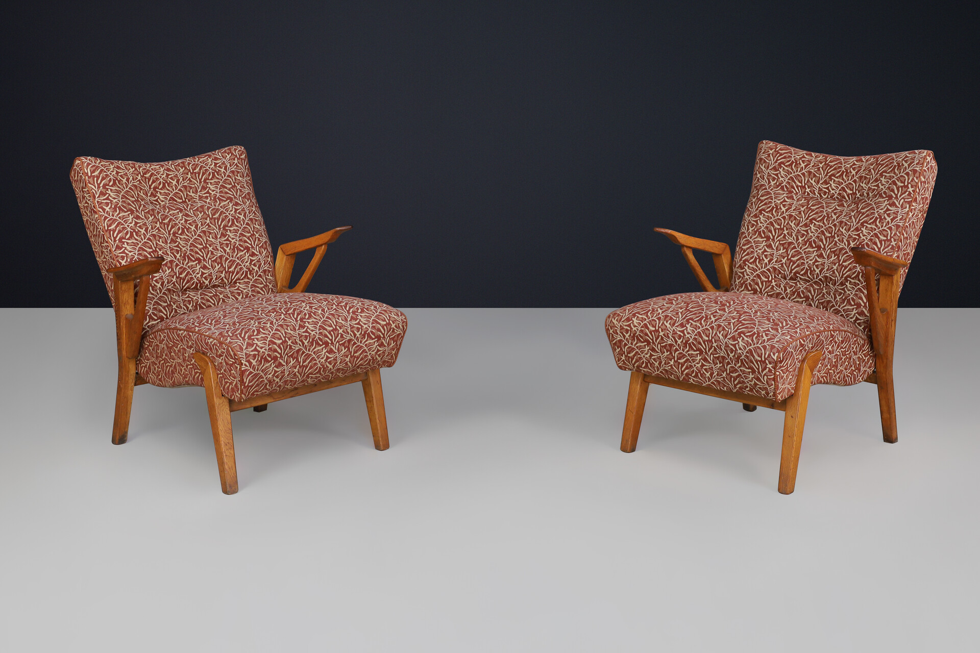 Art Deco lounge chairs in Oak and Original Upholstery By Antonin Kybal, CZ 1930s Mid-20th century