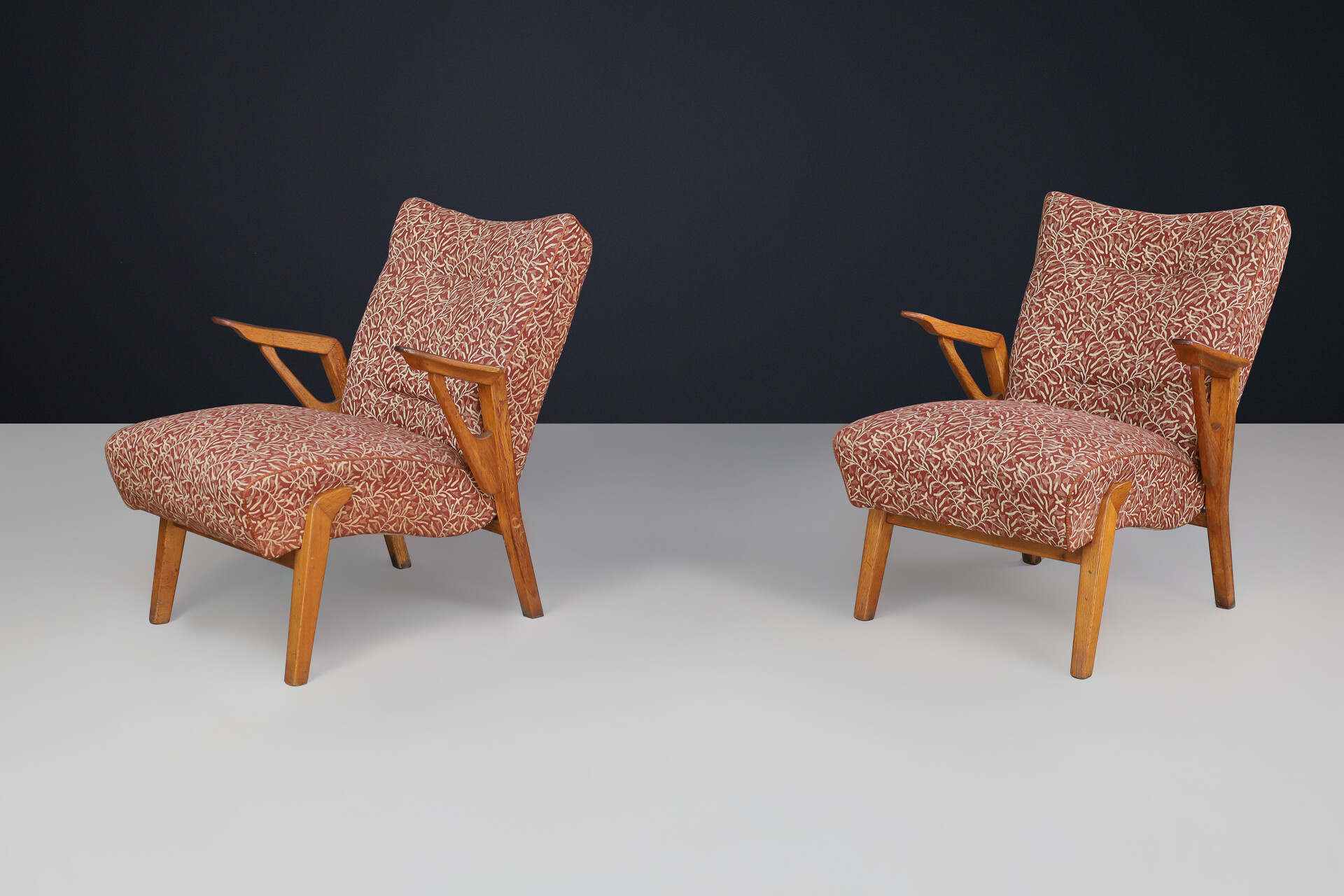 Art Deco lounge chairs in Oak and Original Upholstery By Antonin Kybal, CZ 1930s Mid-20th century