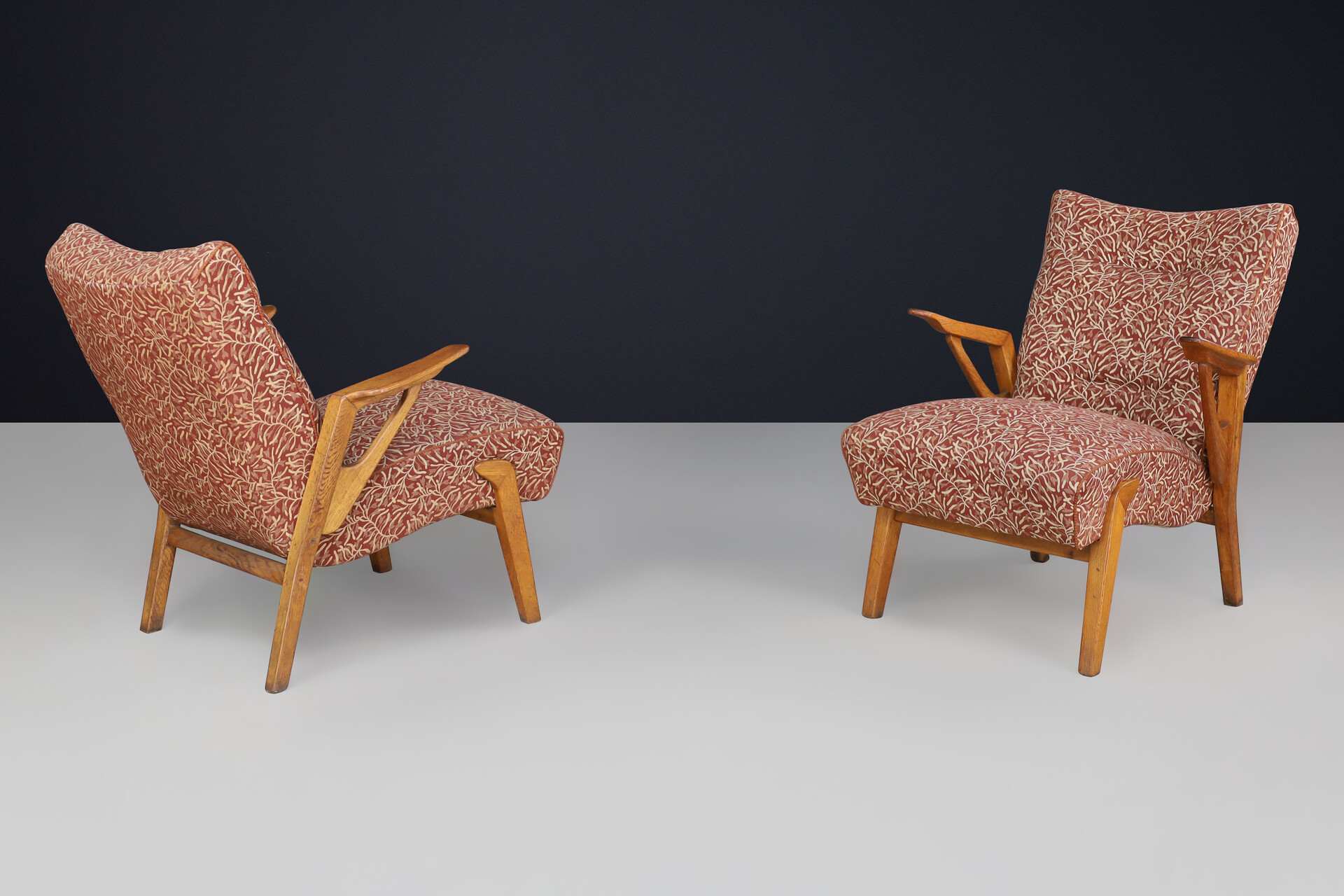 Art Deco lounge chairs in Oak and Original Upholstery By Antonin Kybal, CZ 1930s Mid-20th century