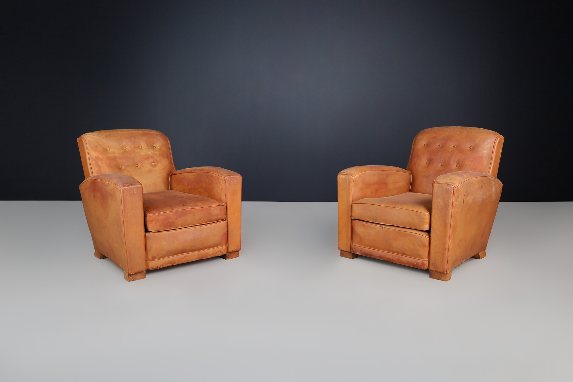 Art deco Patinated leather Lounge Chairs, France 1940 Mid-20th century