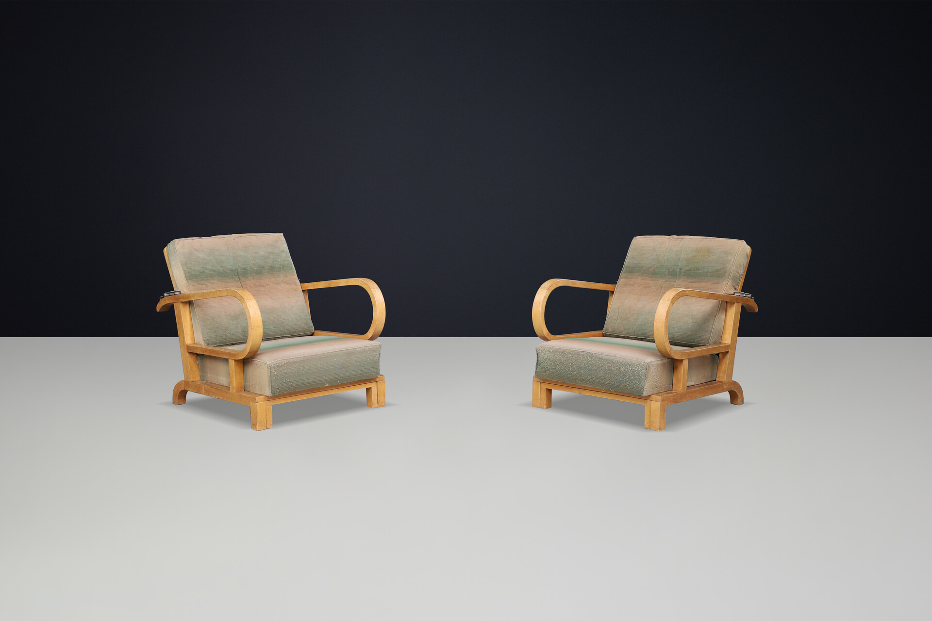Art Deco reclining lounge chairs in Birch wood and original upholstery, CZ 1930s Mid-20th century