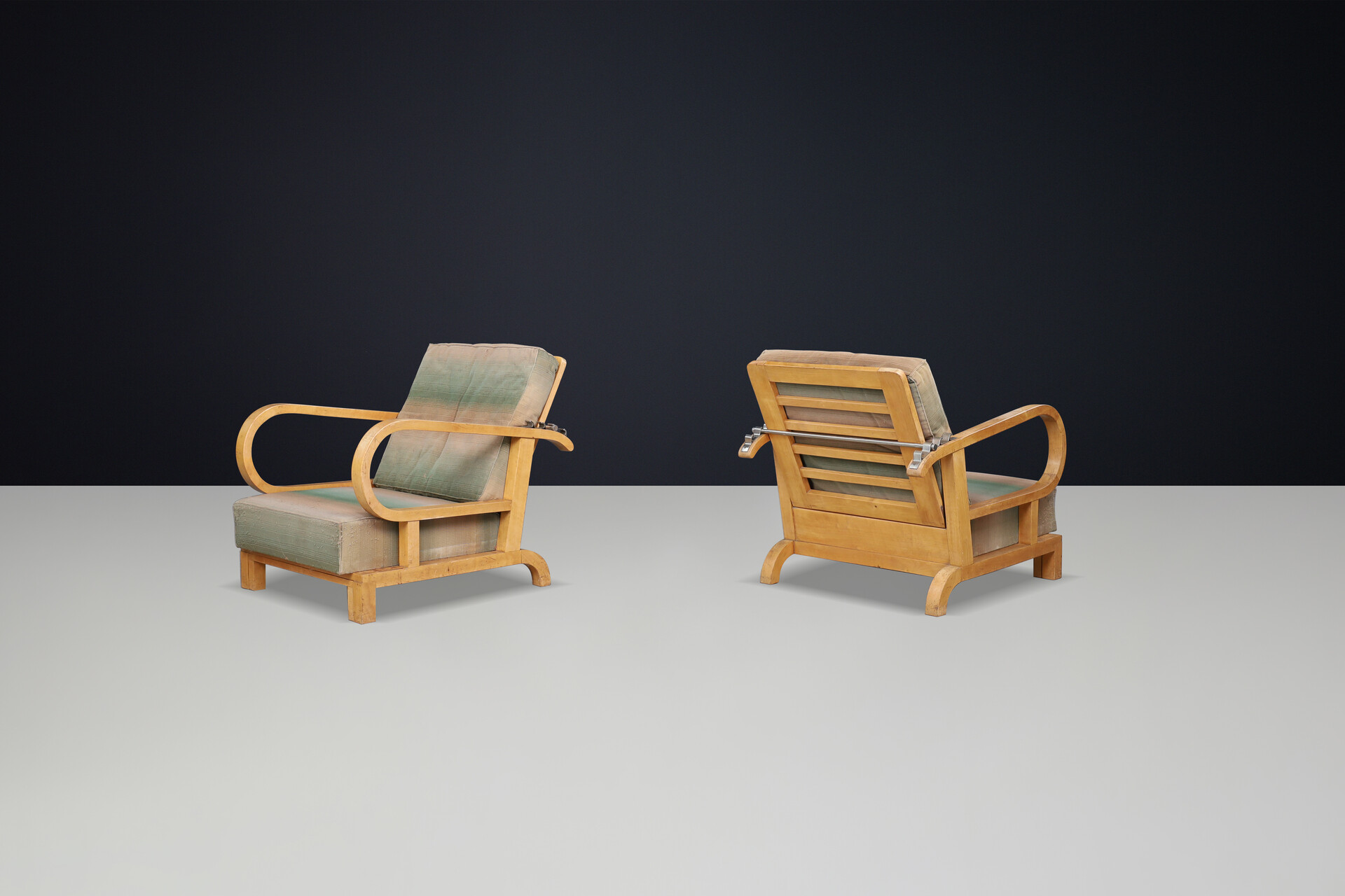 Art Deco reclining lounge chairs in Birch wood and original upholstery, CZ 1930s Mid-20th century