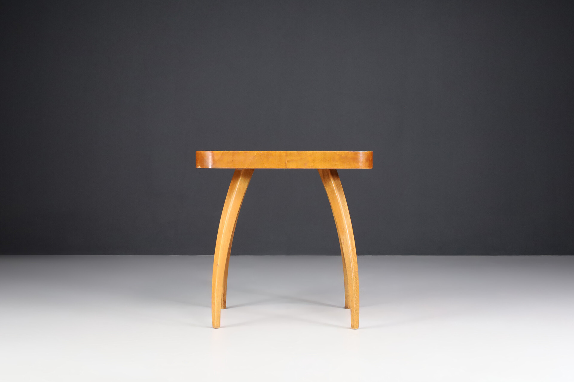 Art deco Spider Table H-259 in Walnut by Jindrich Halabala, 1950s, Czechoslovakia Early-20th century