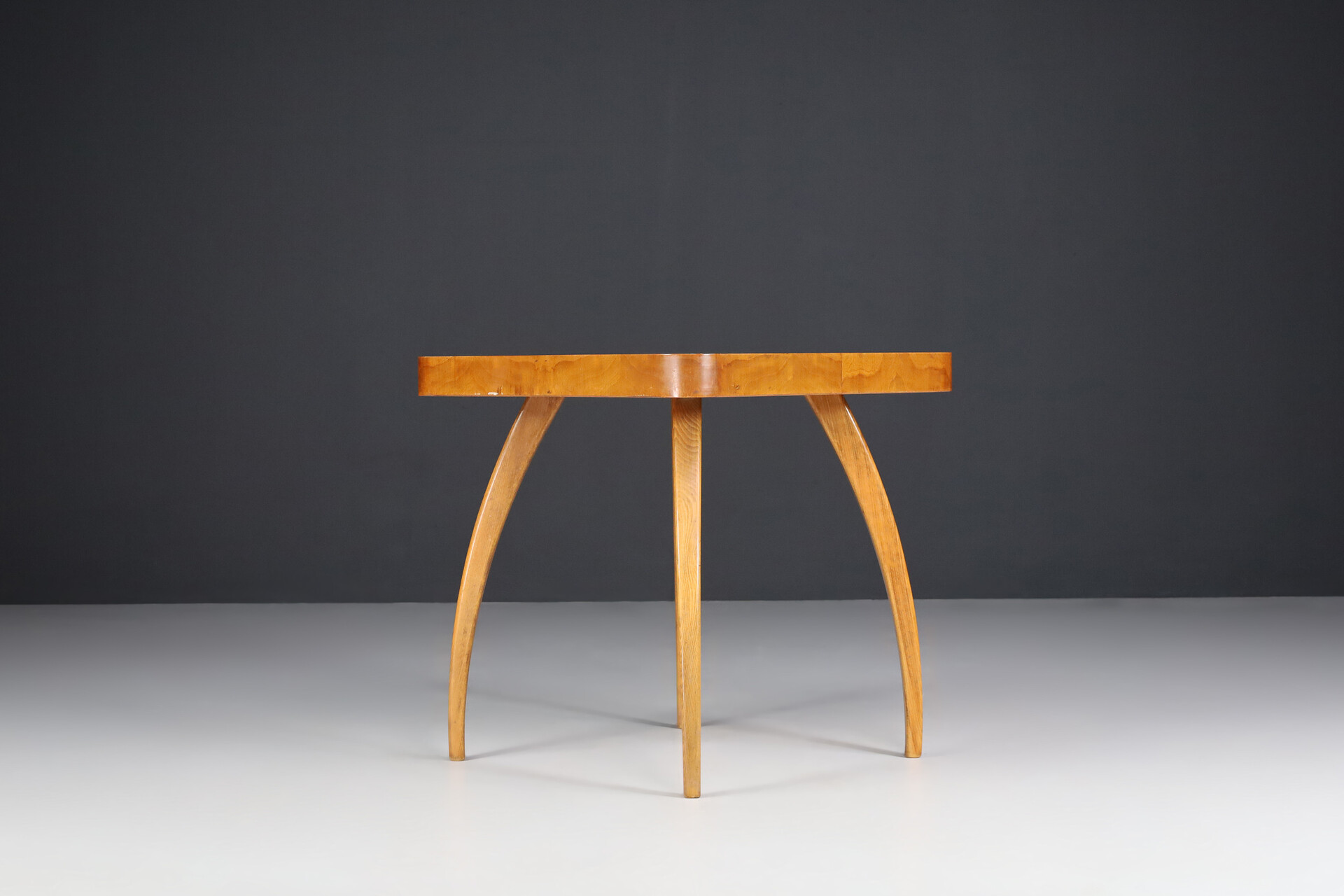 Art deco Spider Table H-259 in Walnut by Jindrich Halabala, 1950s, Czechoslovakia Early-20th century
