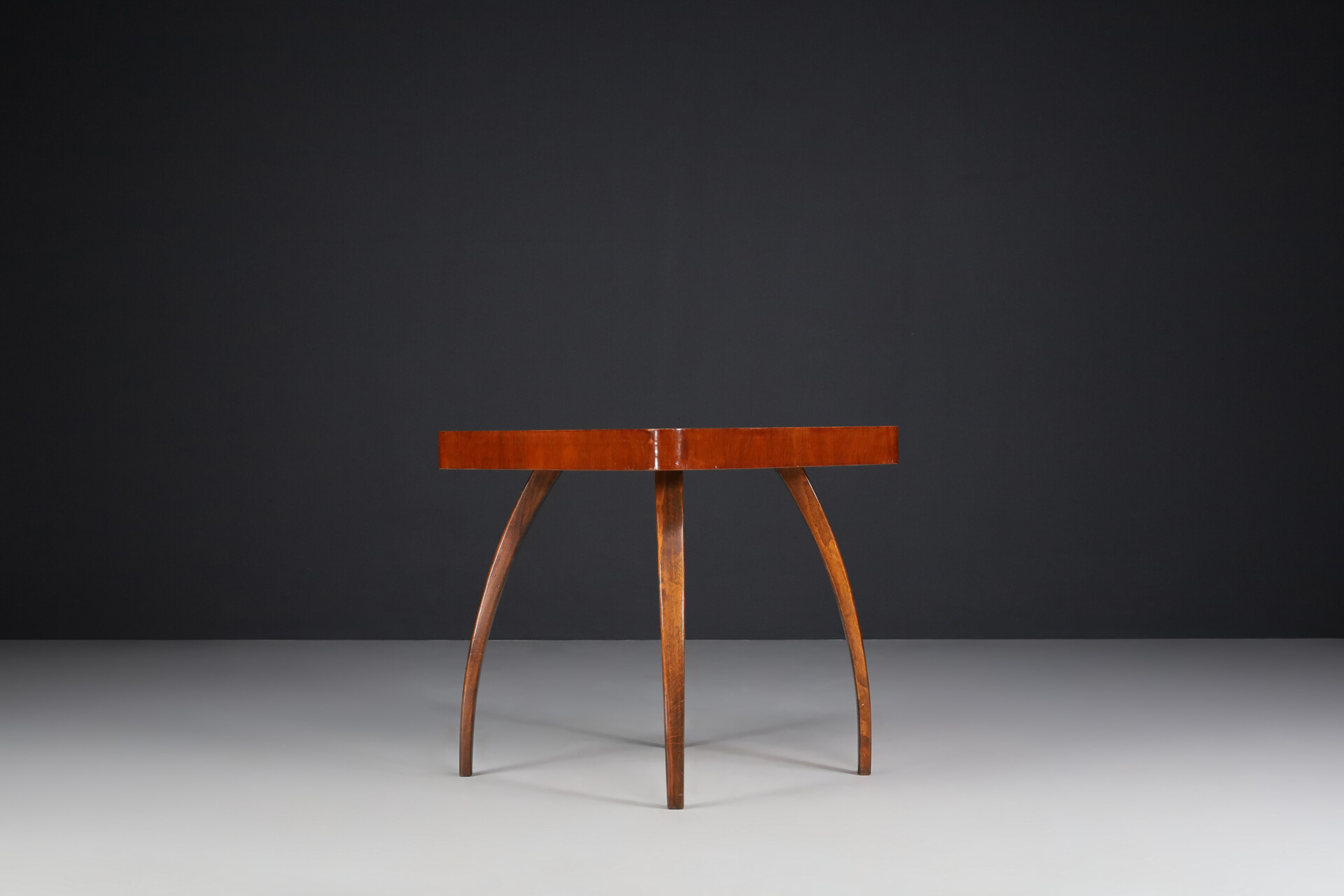 Art deco Spider Table H-259 in Walnut by Jindrich Halabala, 1950s, Czechoslovakia Early-20th century