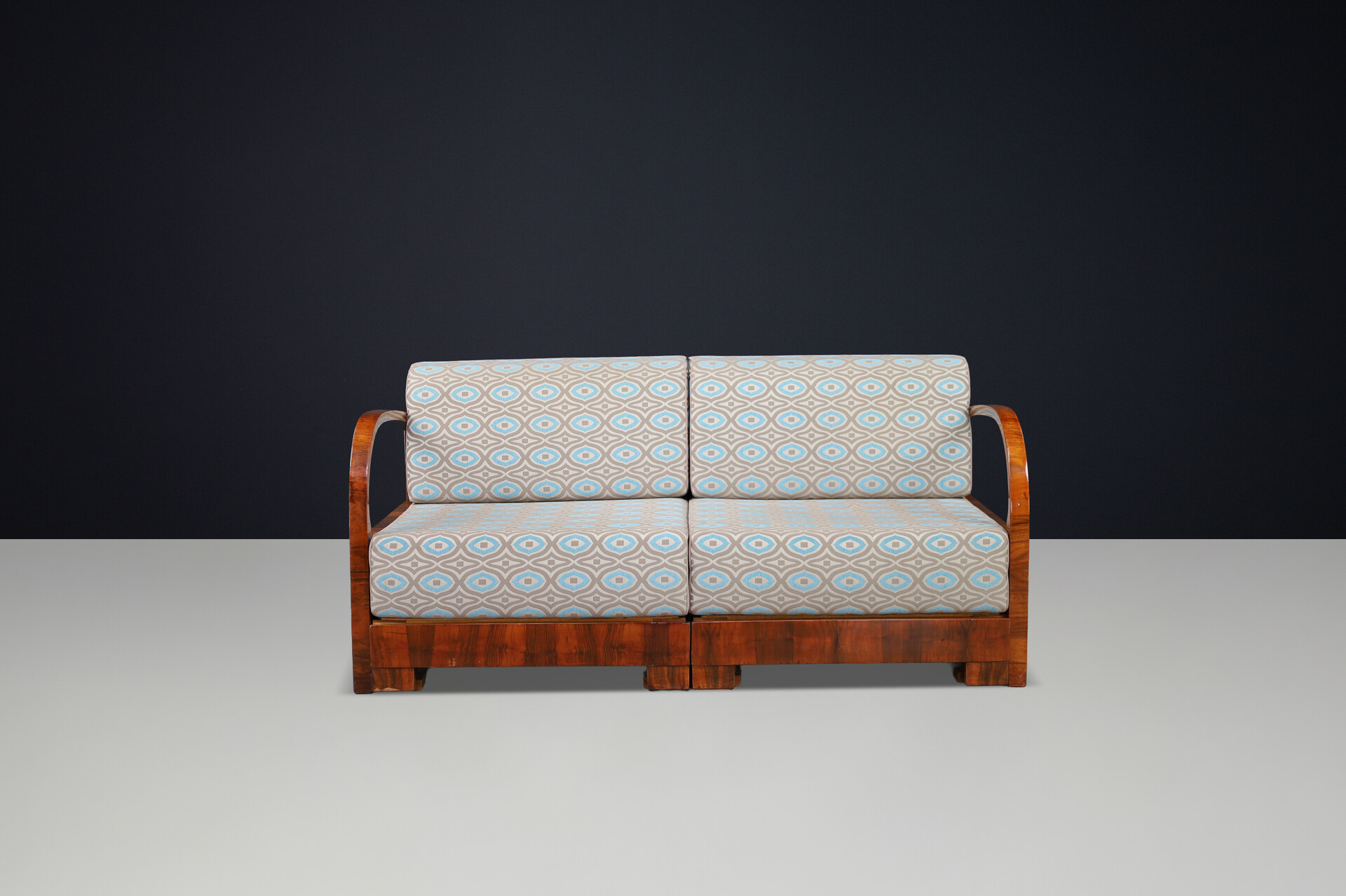 Art Deco Walnut Sofa with Pull-Out Daybed Function, Prague, 1930s Early-20th century