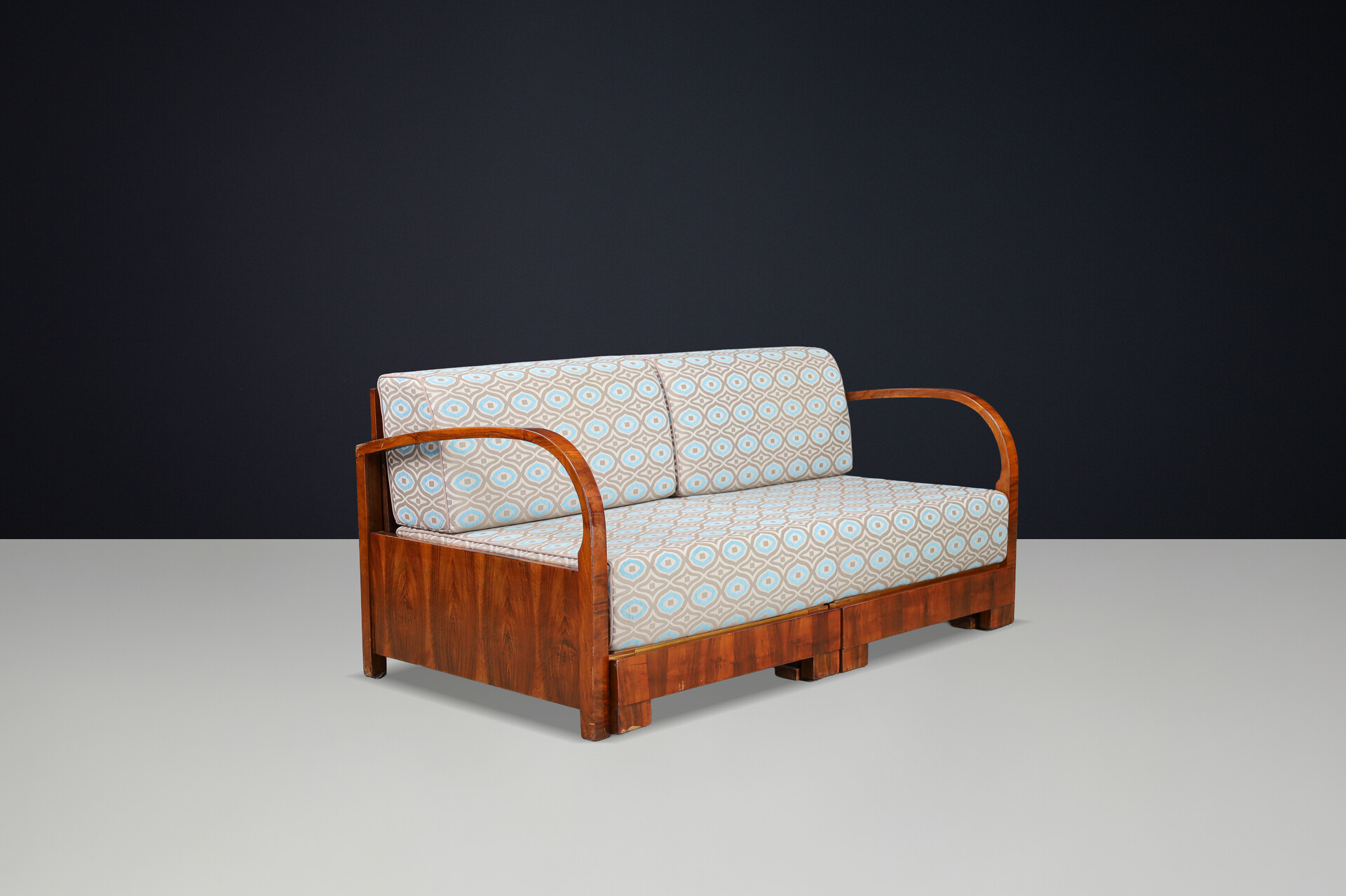 Art Deco Walnut Sofa with Pull-Out Daybed Function, Prague, 1930s Early-20th century