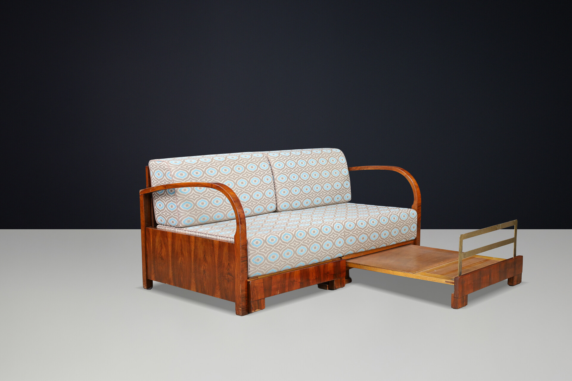 Art Deco Walnut Sofa with Pull-Out Daybed Function, Prague, 1930s Early-20th century