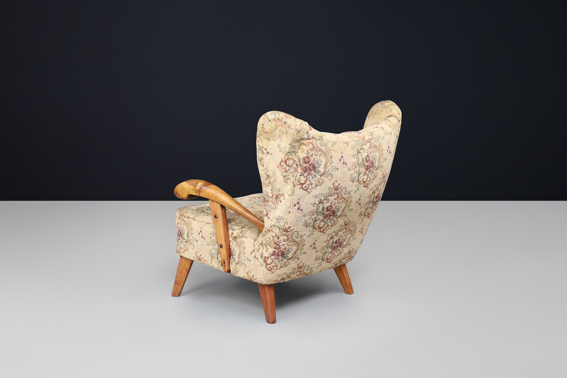 Art Deco walnut wingback armchair by Jan Vaněk, Czechoslovakia 1930 Mid-20th century