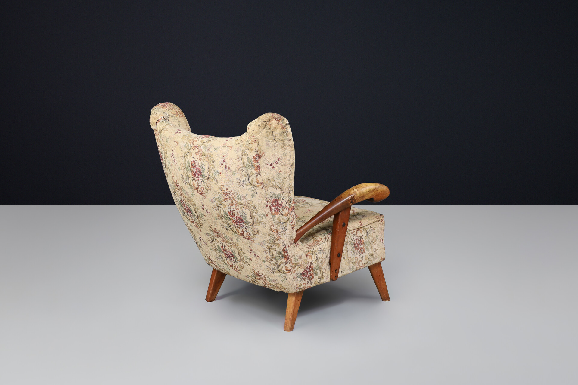 Art Deco walnut wingback armchair by Jan Vaněk, Czechoslovakia 1930 Mid-20th century