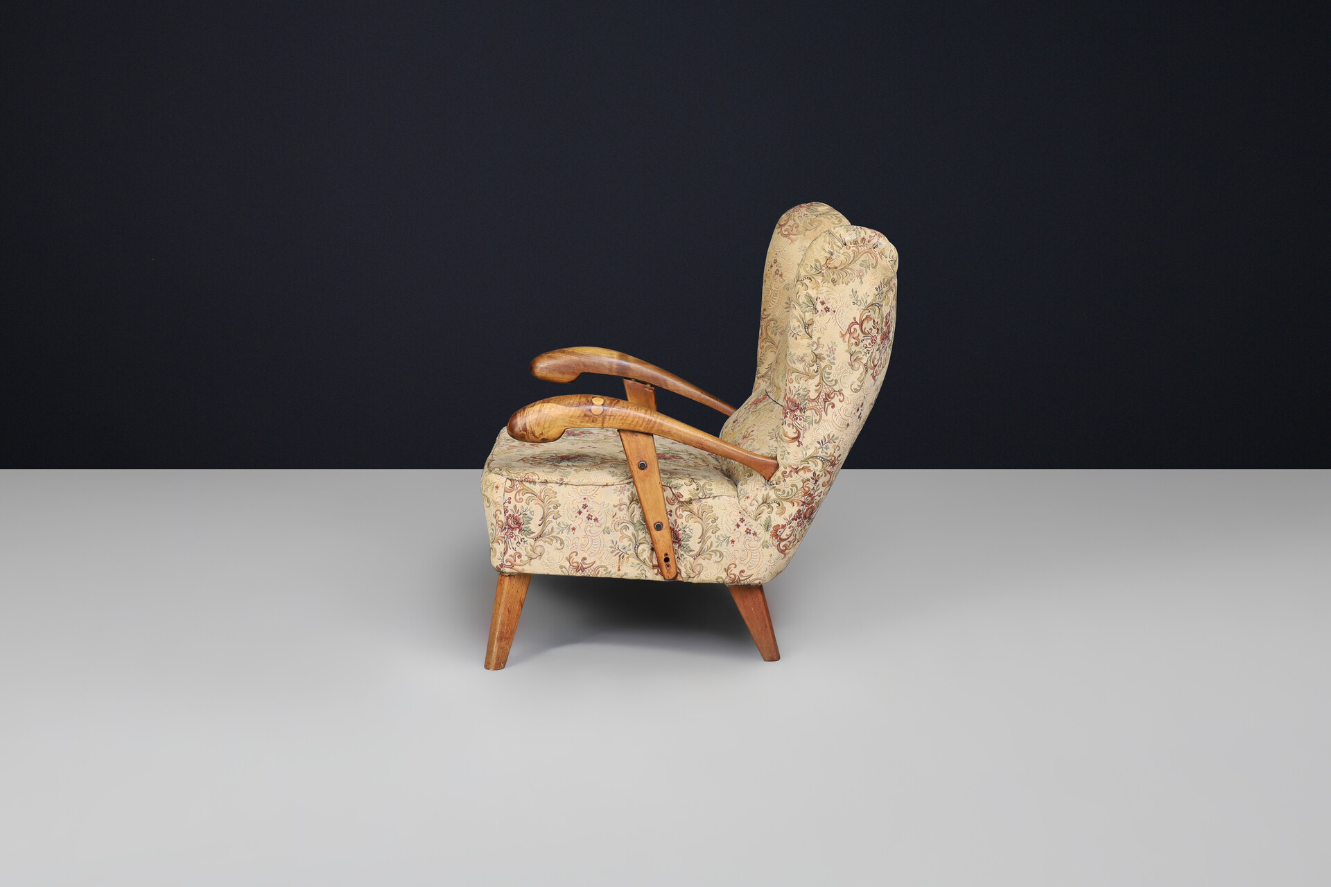 Art Deco walnut wingback armchair by Jan Vaněk, Czechoslovakia 1930 Mid-20th century