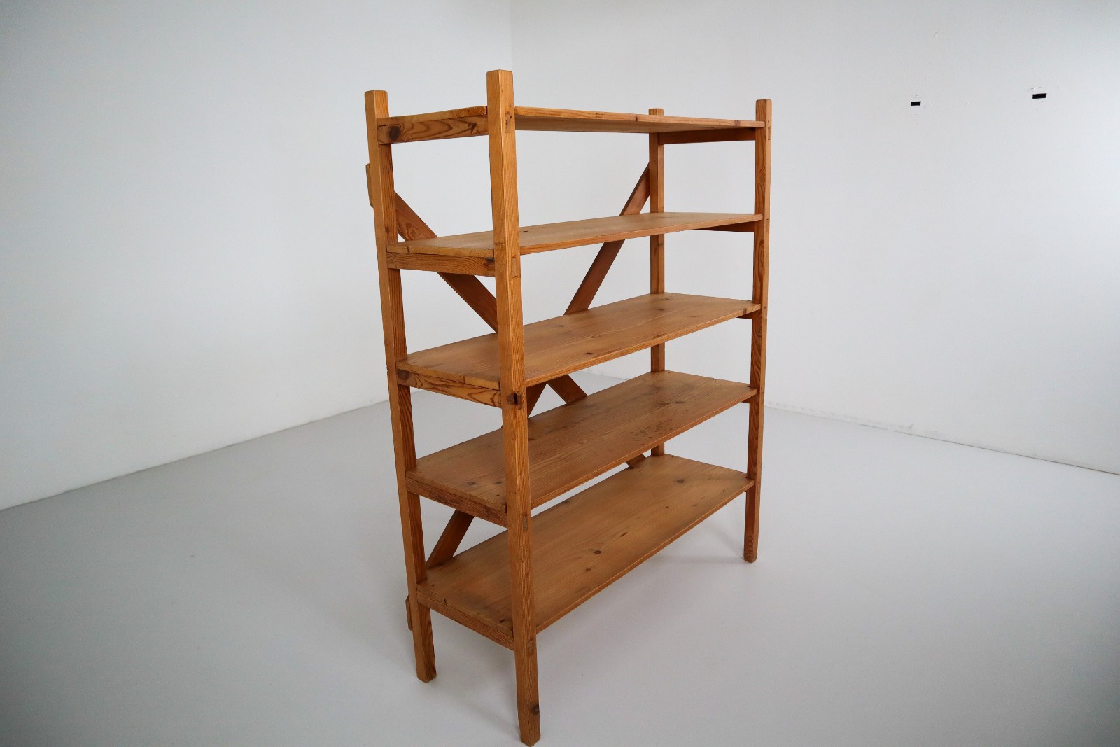 Baker's Shelf Germany 1920 