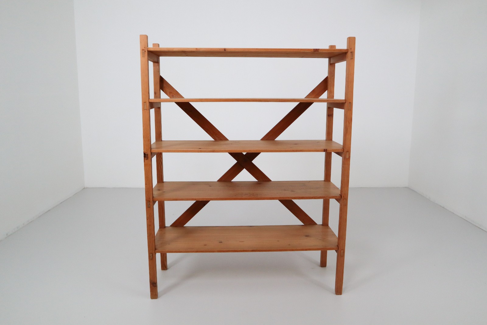 Baker's Shelf Germany 1920 