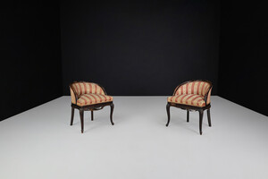 Baroque Small Venetian side chairs in original upholstery, Italy 1950s Mid-20th century