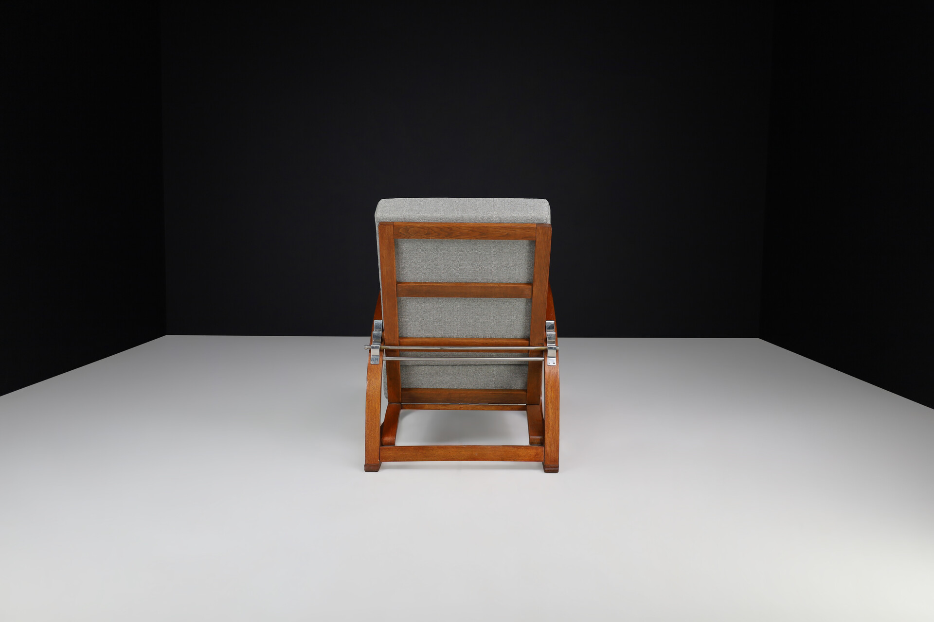 Bauhaus Art Deco Adjustable Oak H-70 lounge chair by Jindrich Halabala, 1930s Early-20th century