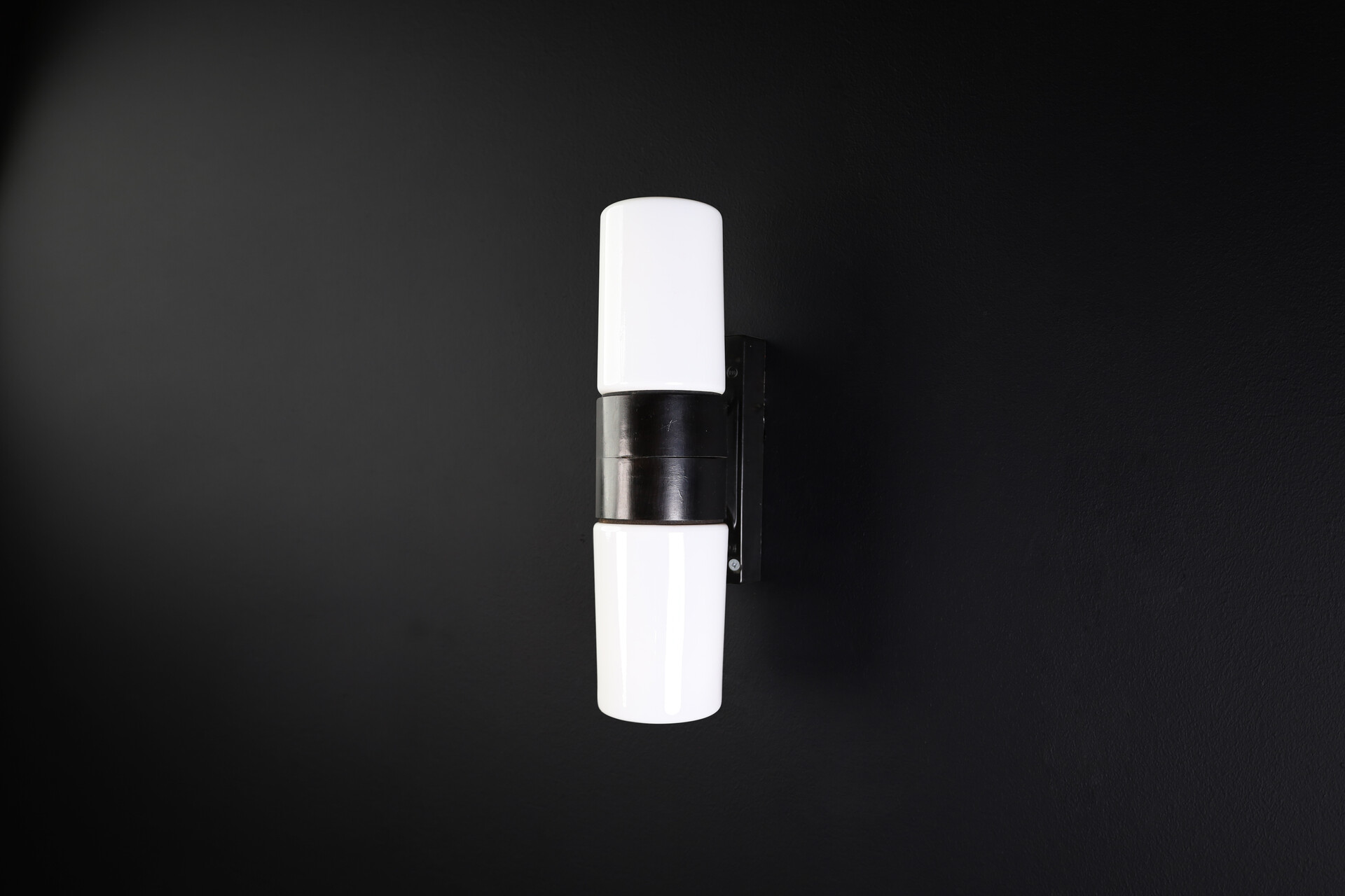 Bauhaus Bakelite wall sconces Germany 1930 Mid-20th century