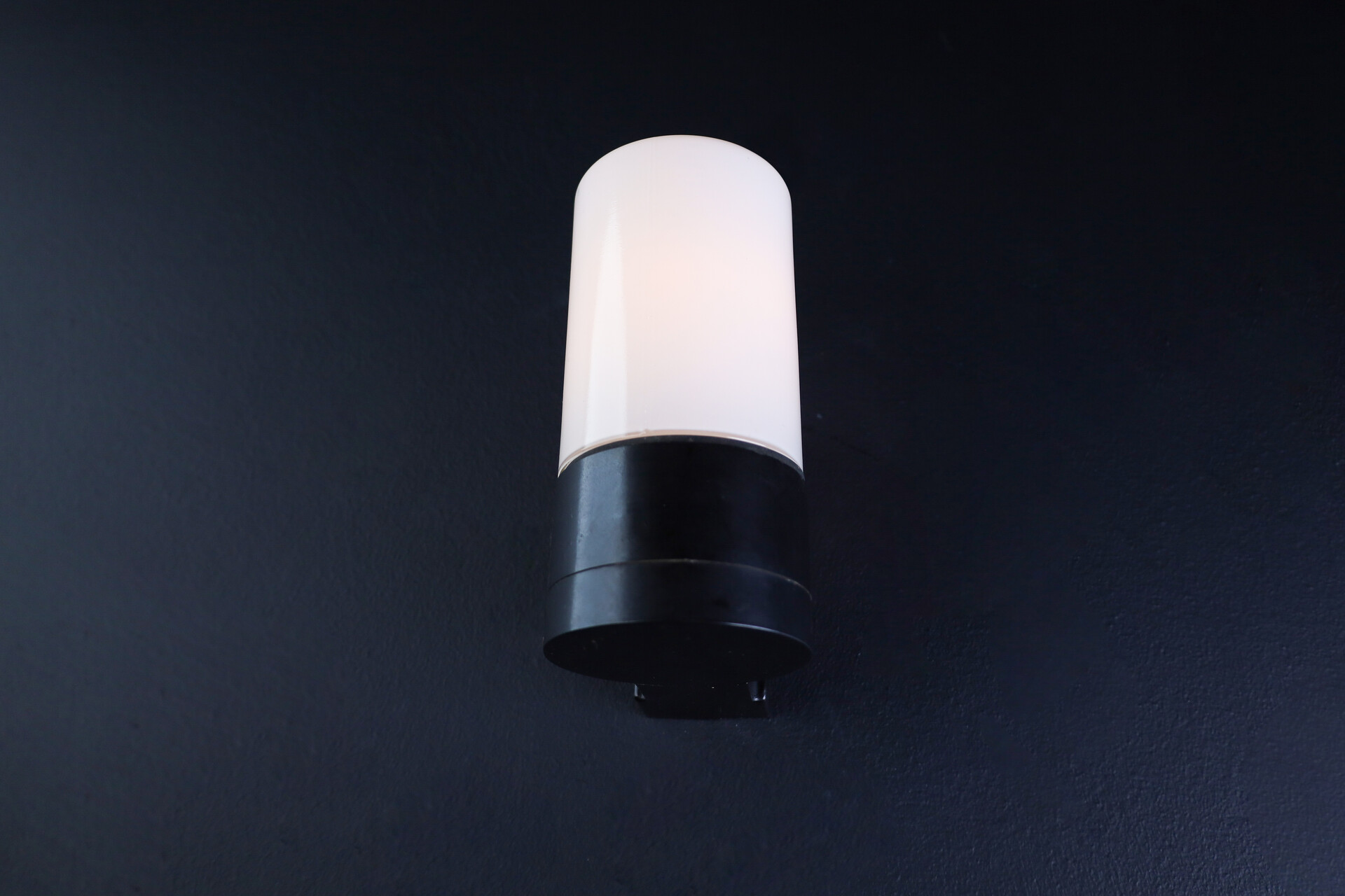 Bauhaus Bakelite wall sconces Germany 1930 Mid-20th century