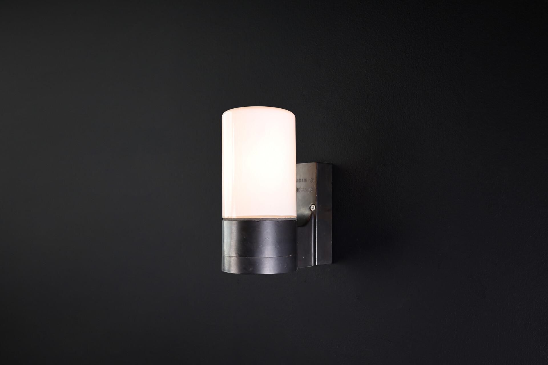 Bauhaus Bakelite wall sconces Germany 1930 Mid-20th century