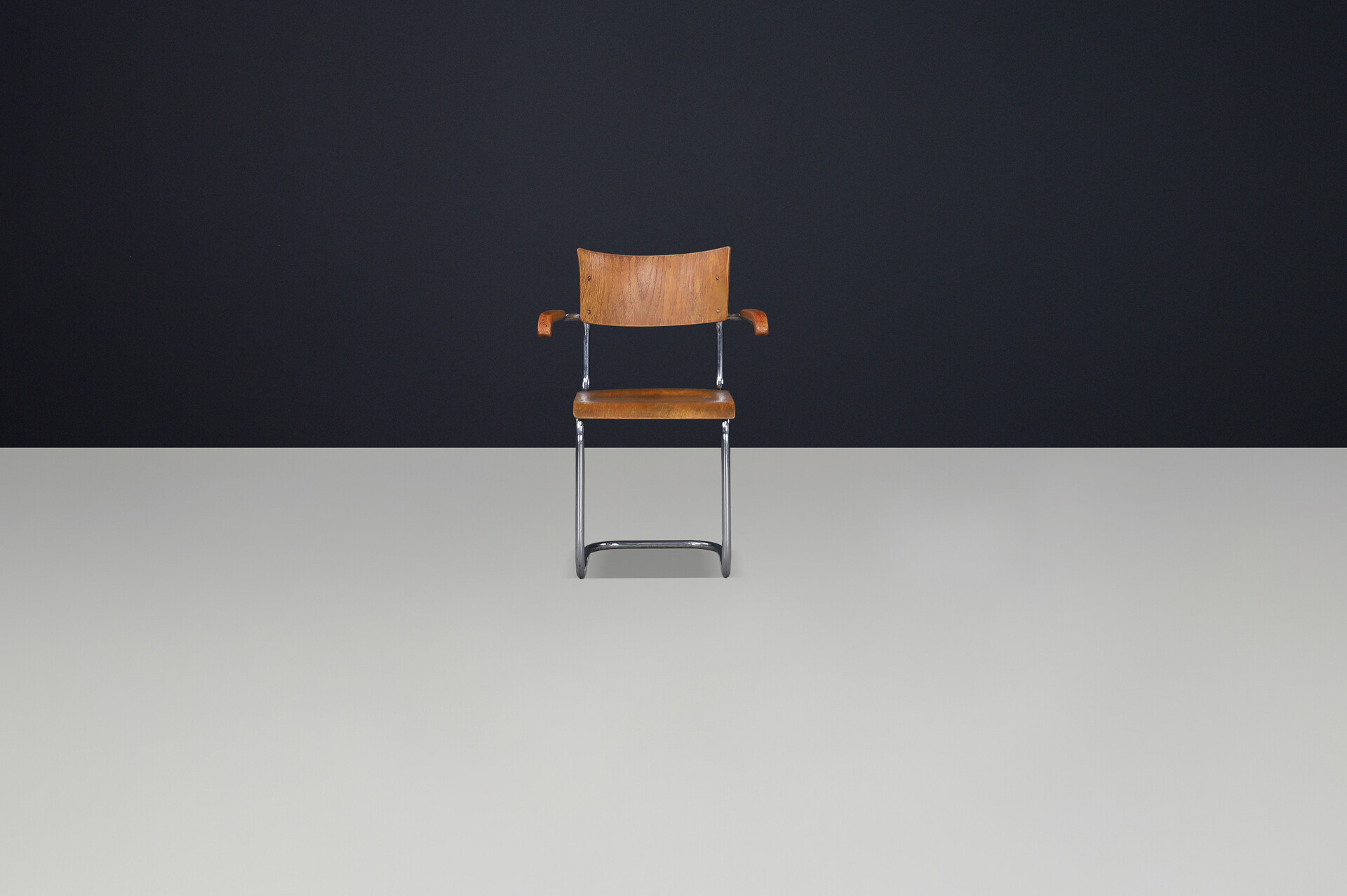 Bauhaus Tubular Chromed Steel and patinated Beech Armchair Germany 1920s Early-20th century