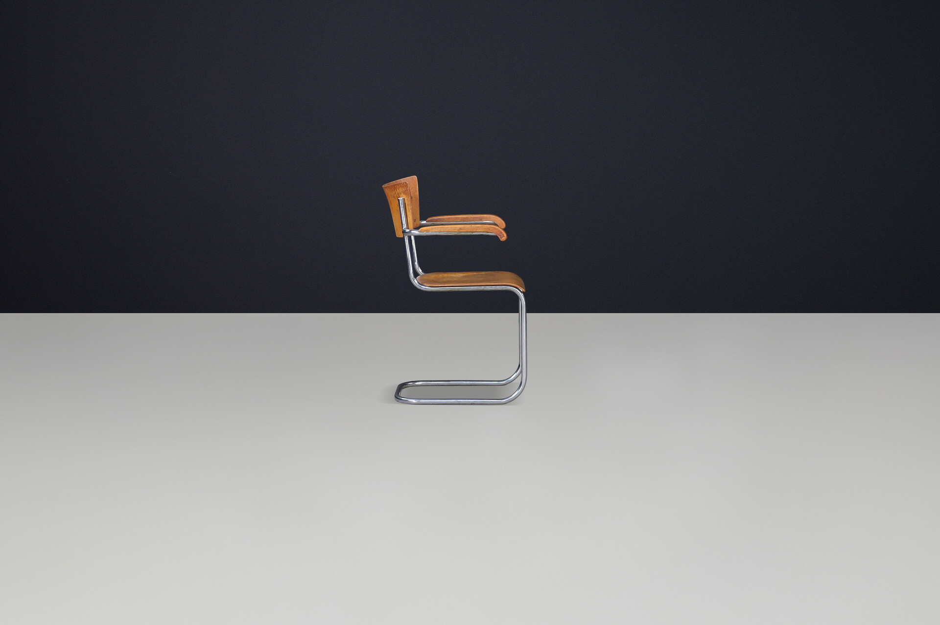 Bauhaus Tubular Chromed Steel and patinated Beech Armchair Germany 1920s Early-20th century